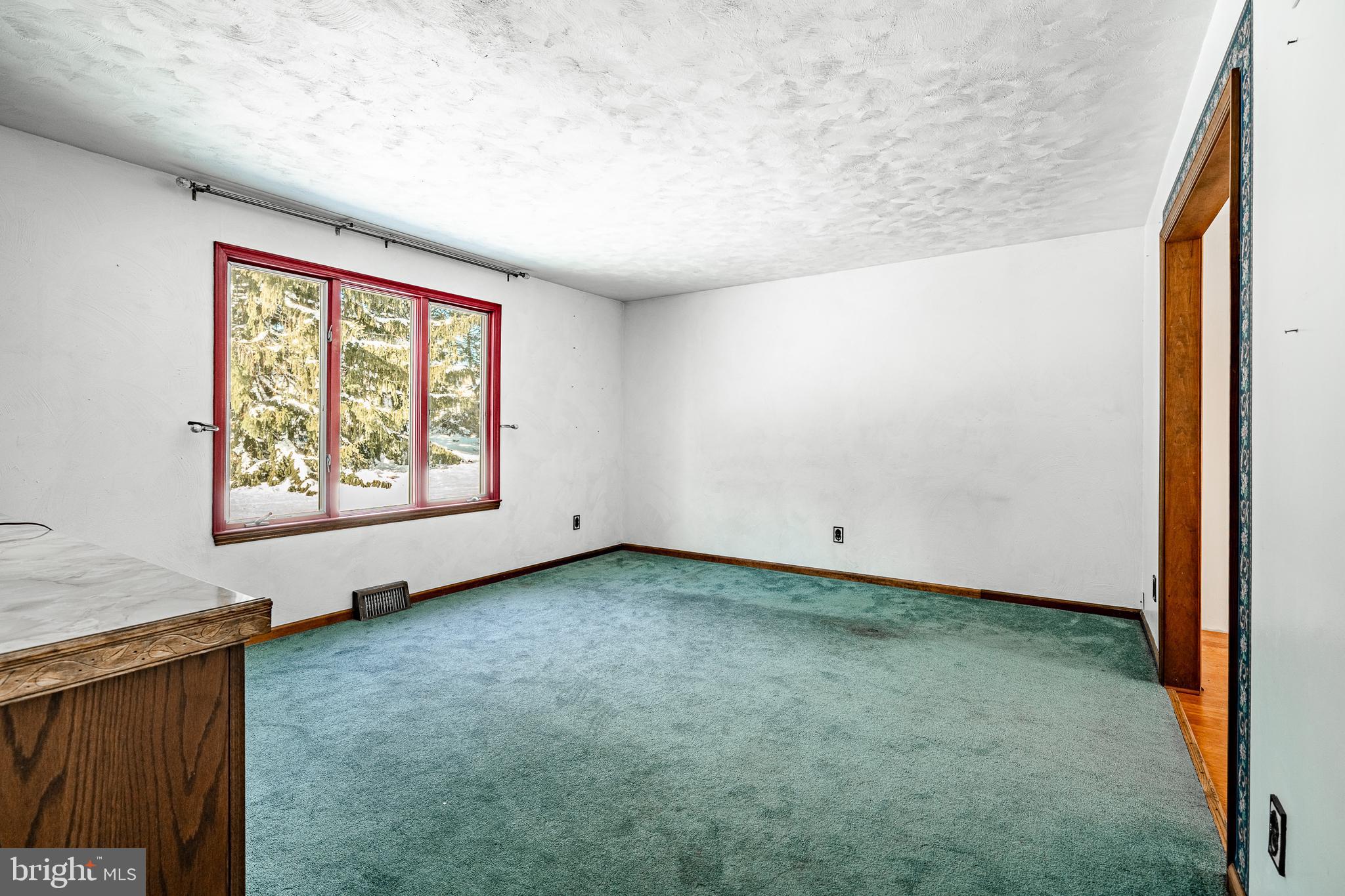 THORNBURY - Residential