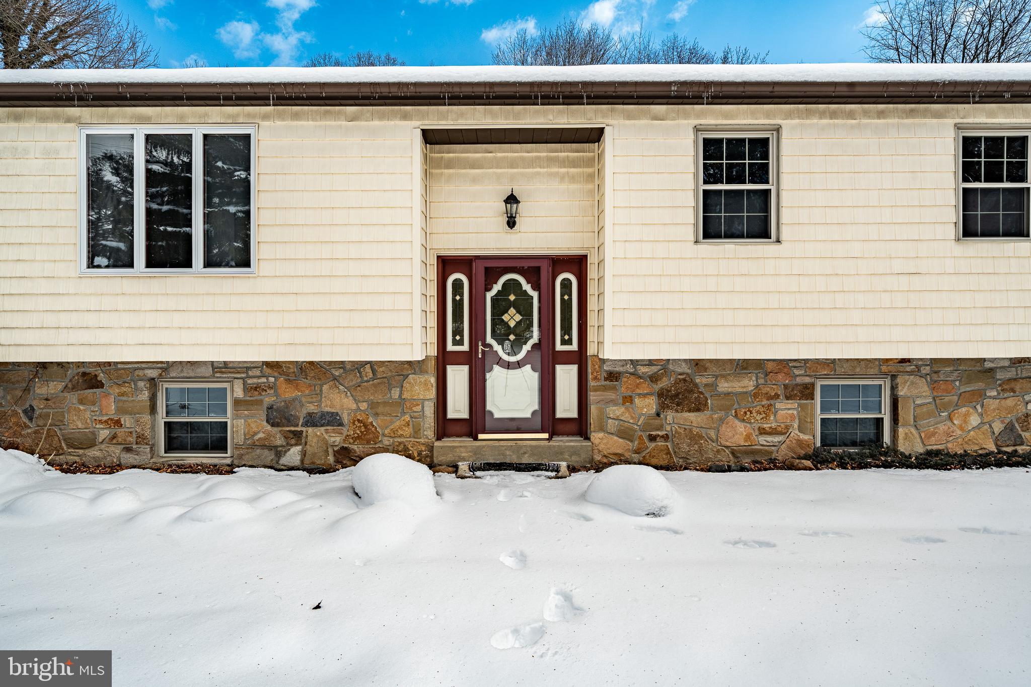 THORNBURY - Residential