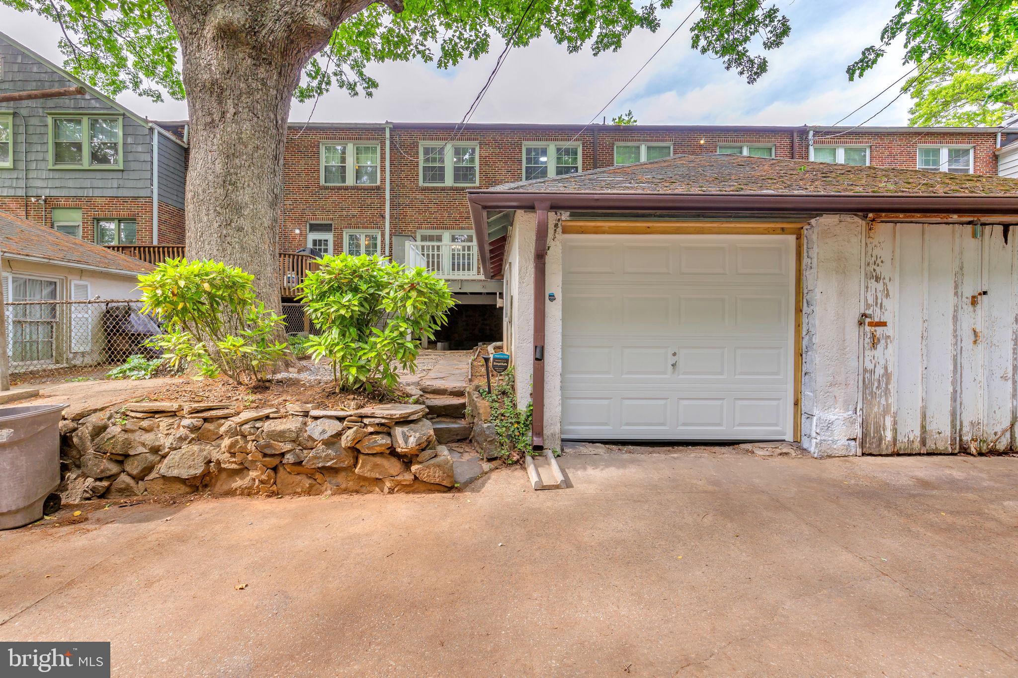 SOMERSET - Residential