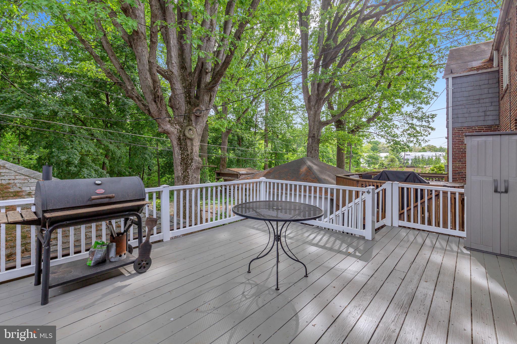 SOMERSET - Residential