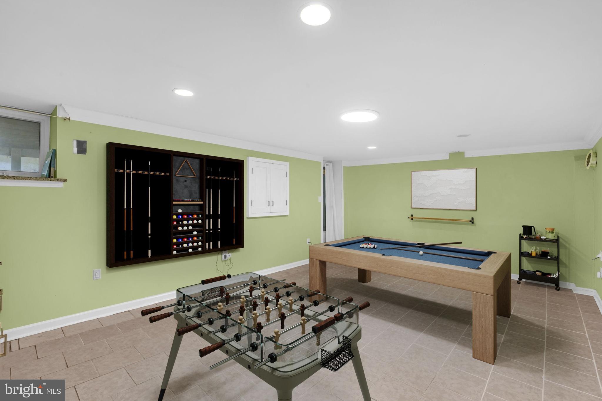 SOMERSET - Residential