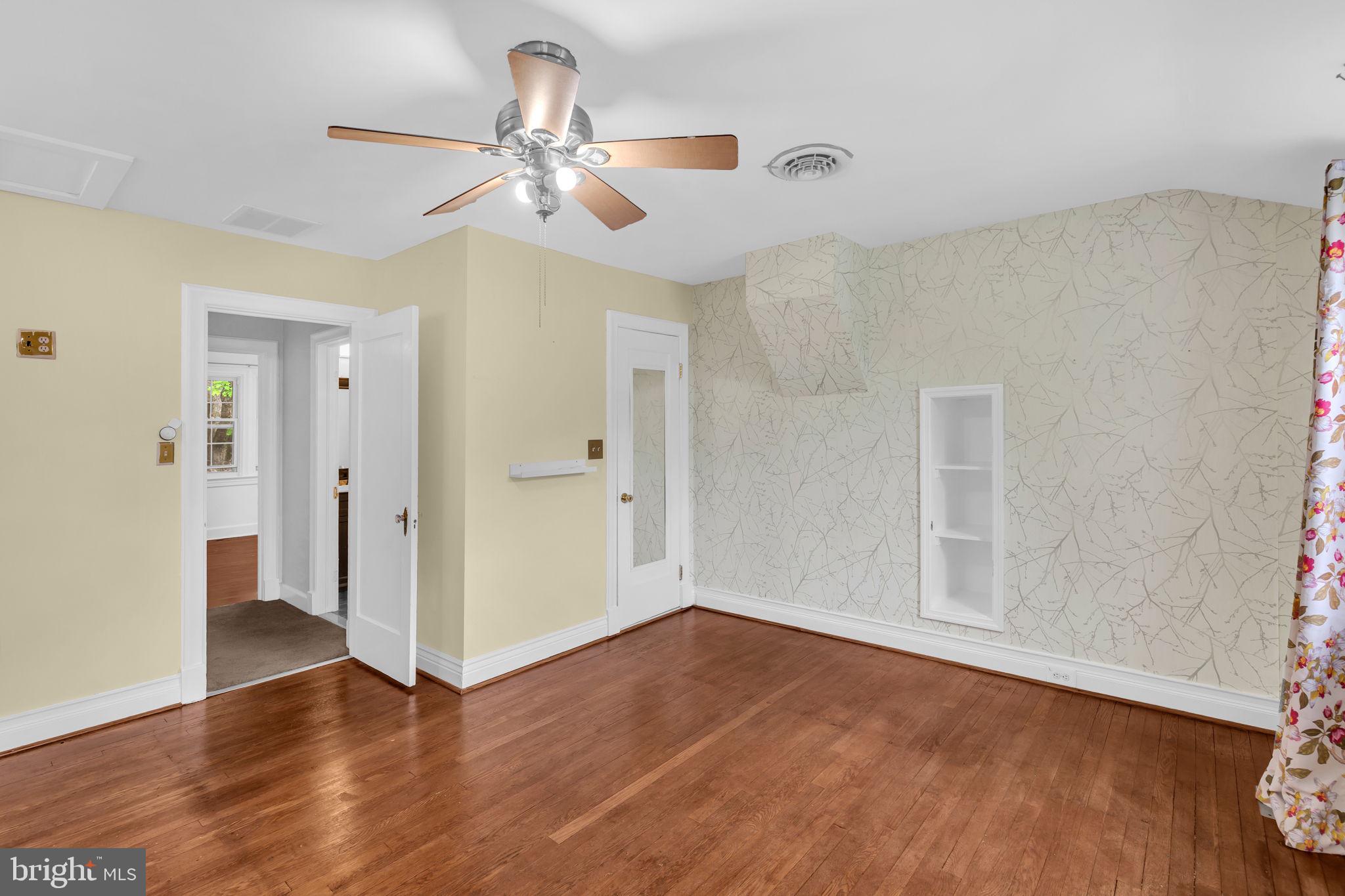 SOMERSET - Residential