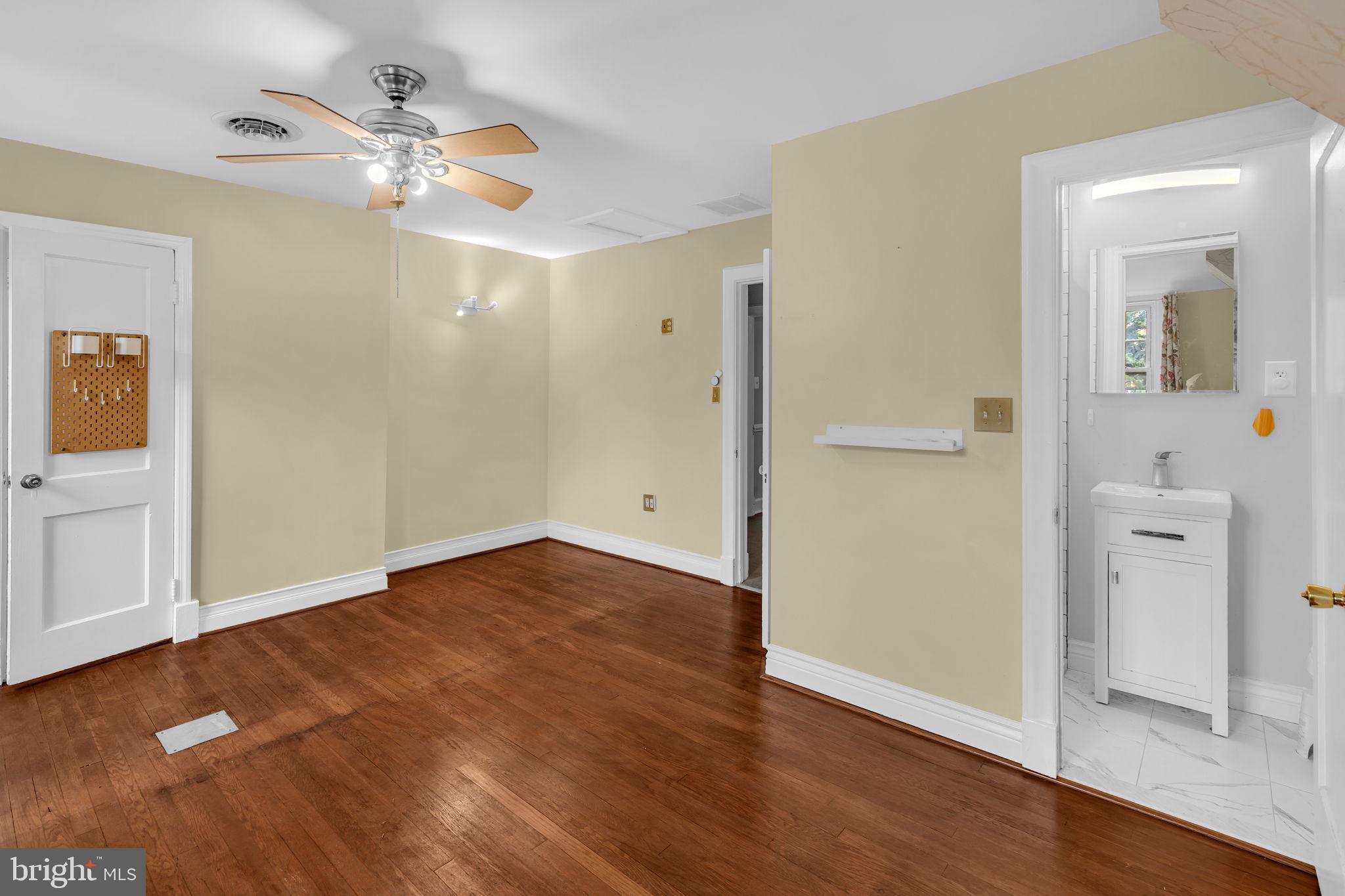 SOMERSET - Residential