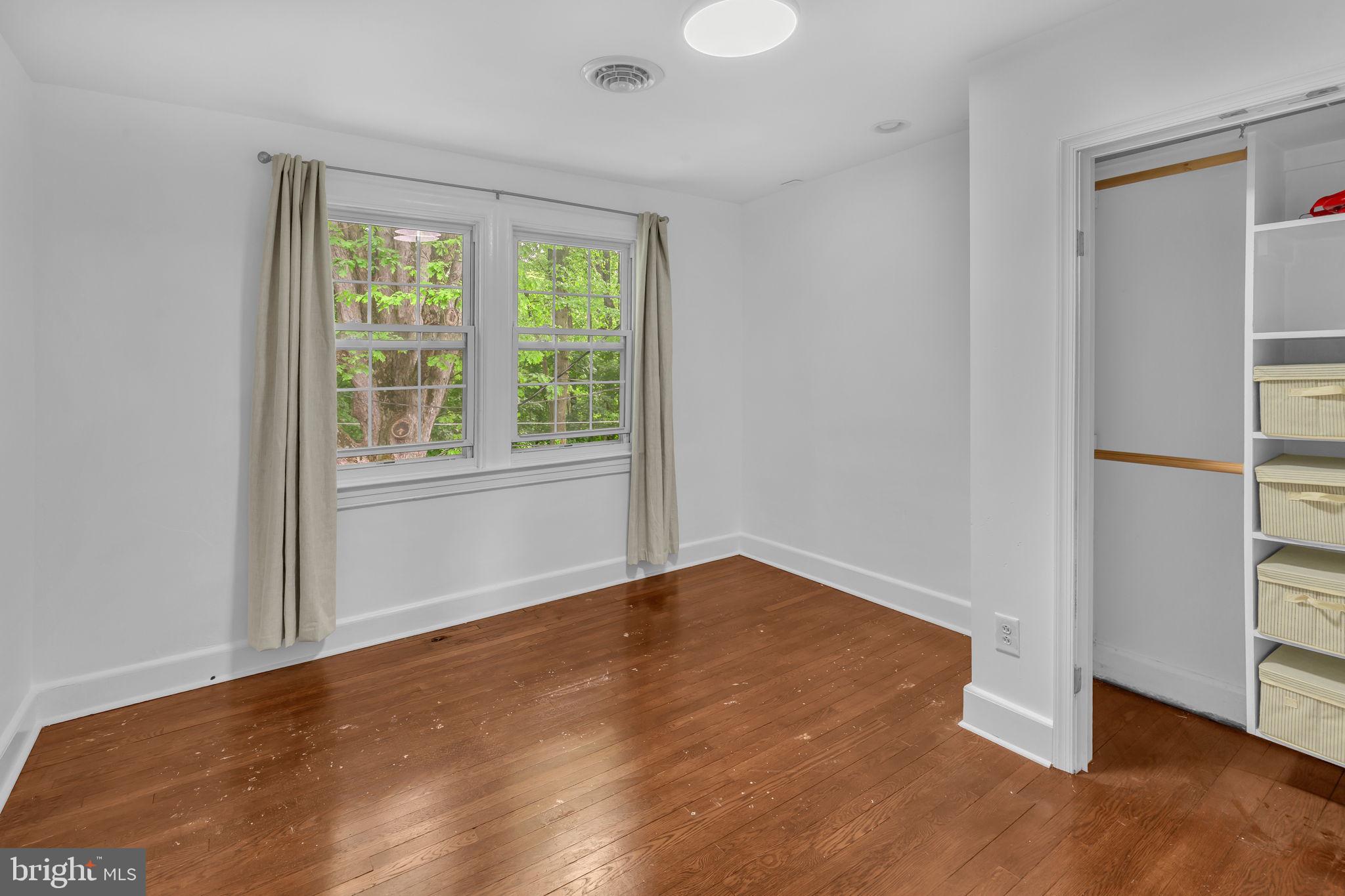 SOMERSET - Residential