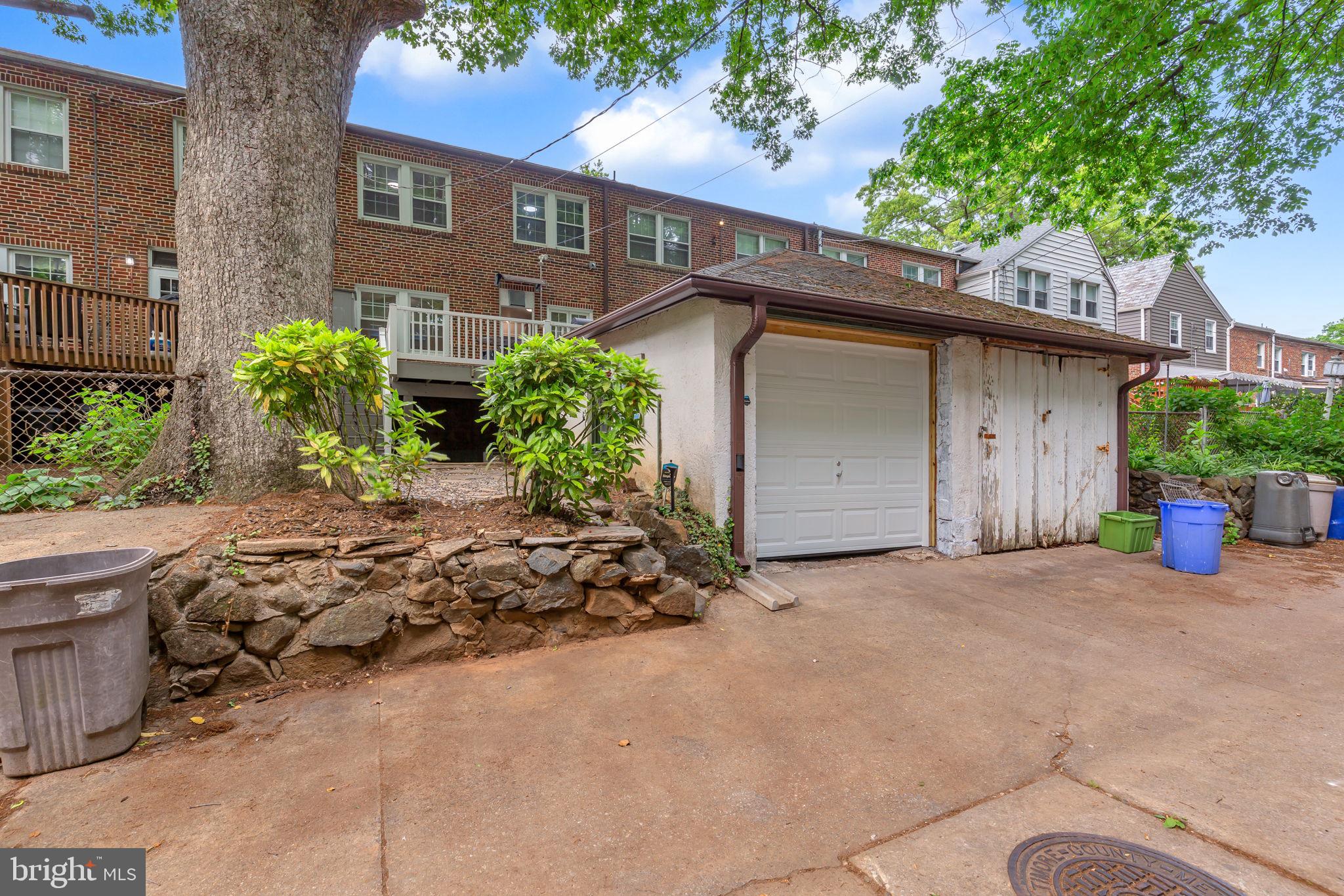 SOMERSET - Residential