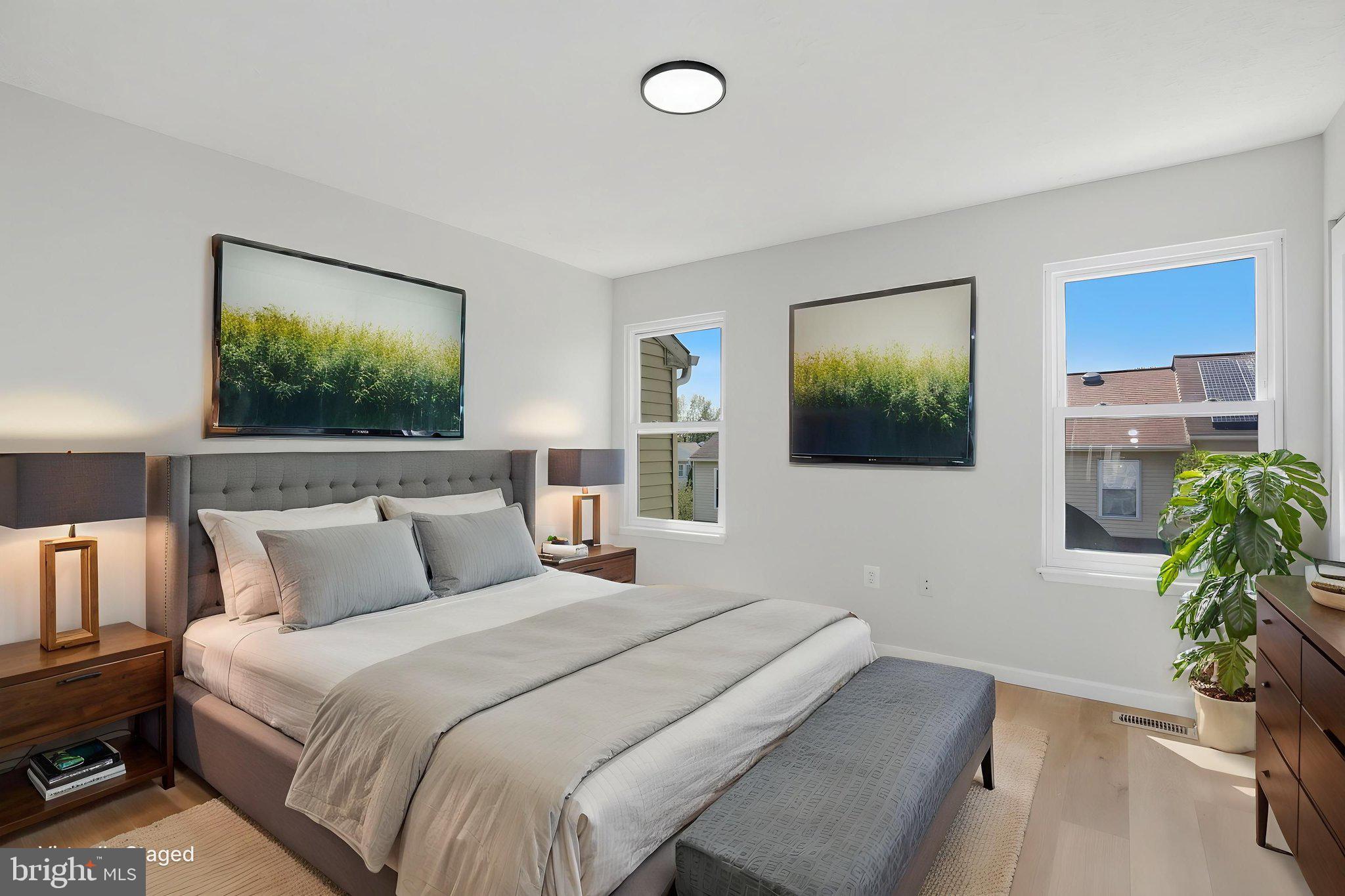 VALLEY STREAM ESTATES - Residential