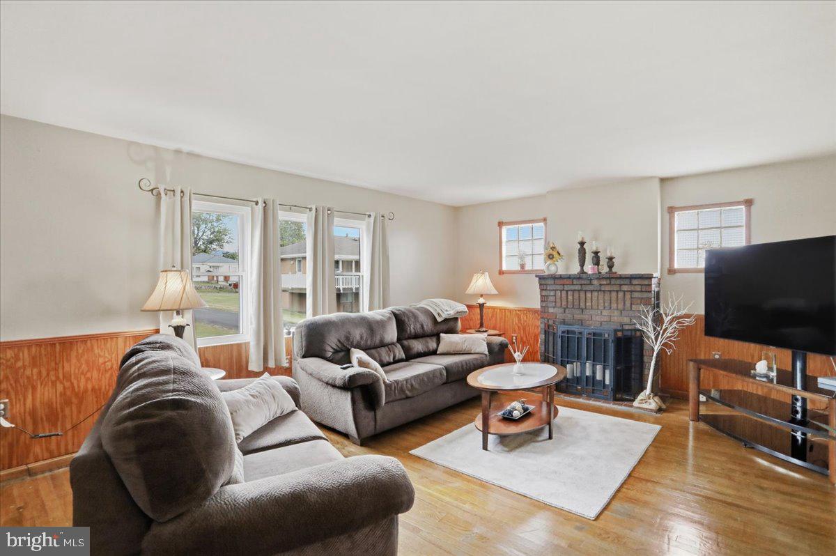 MAPLESIDE - Residential