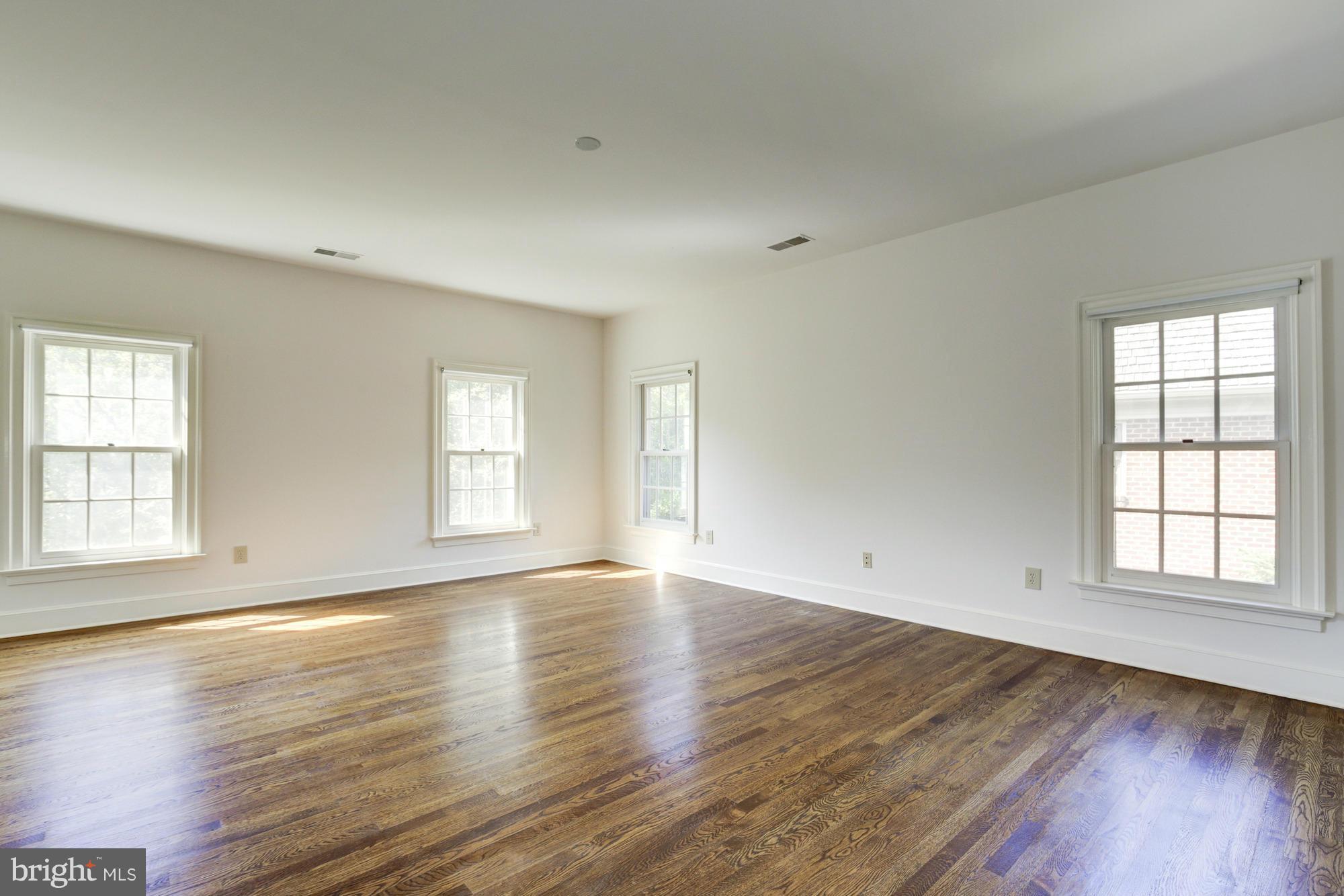 AVENEL - Residential