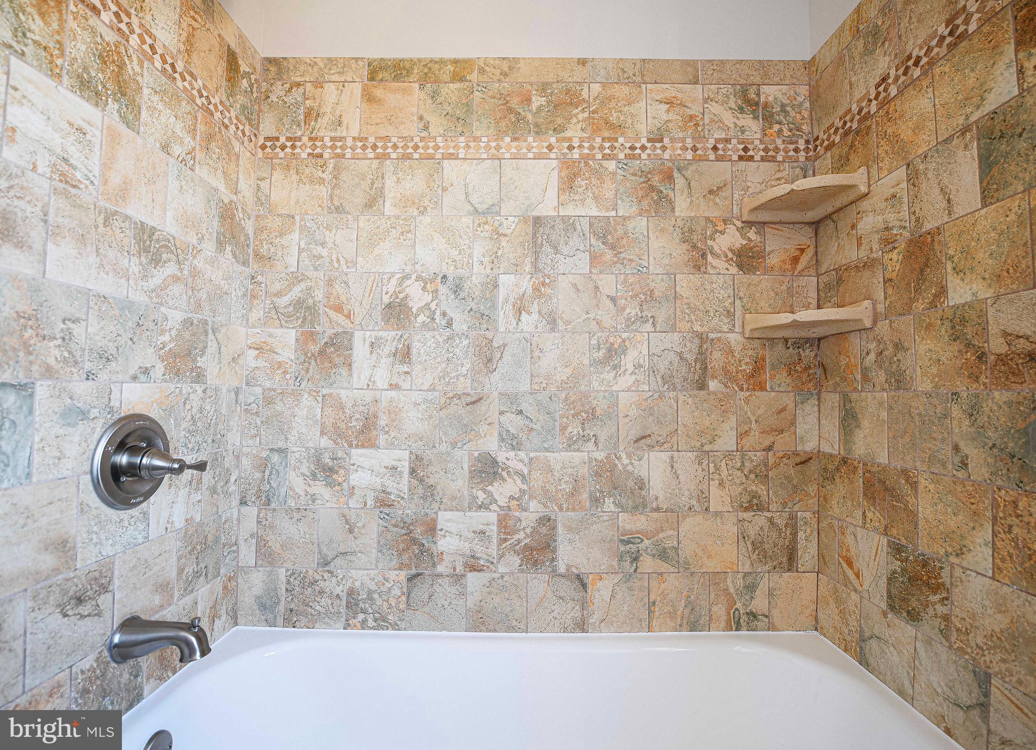 OAKLEIGH - Residential