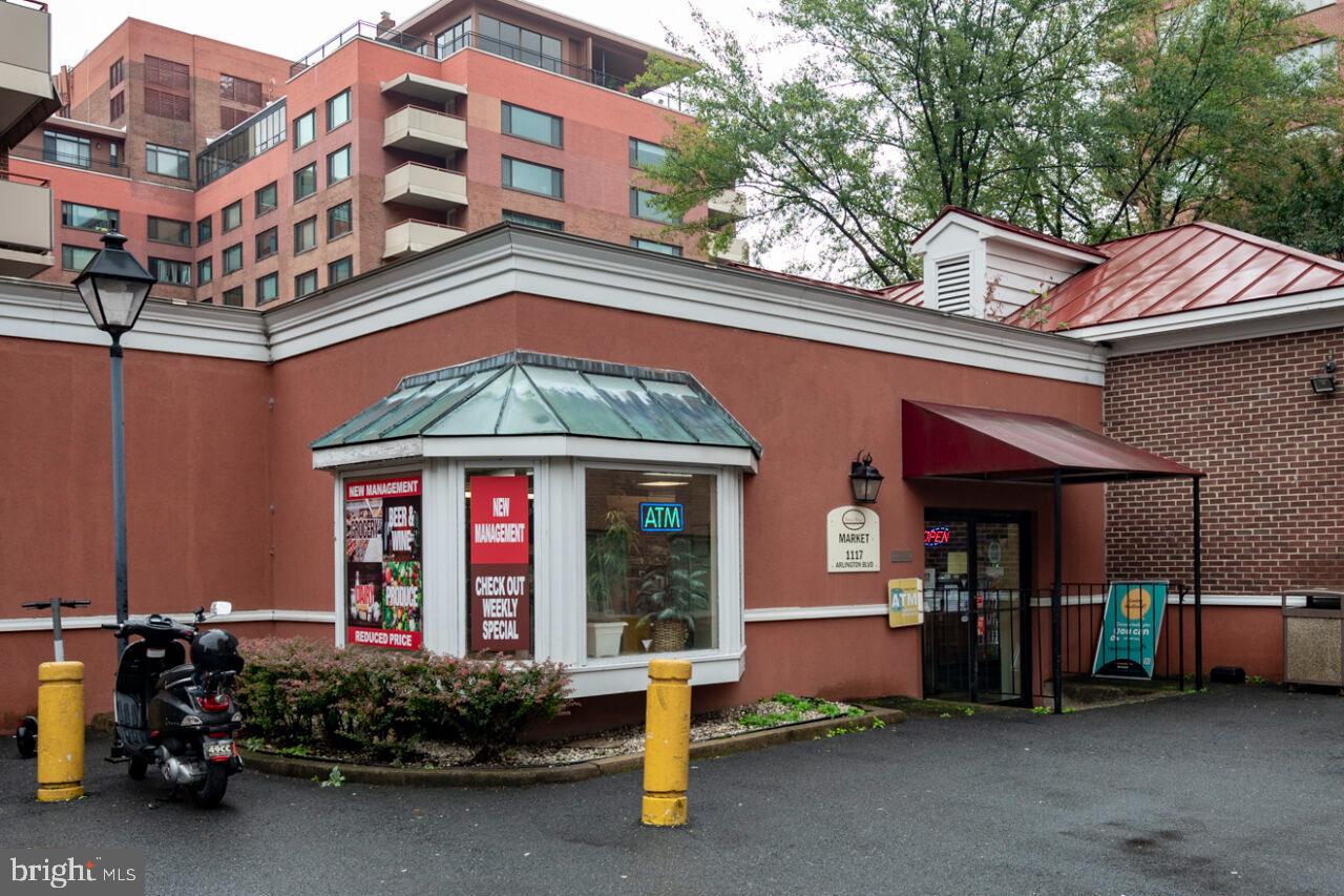 RIVER PLACE - Residential