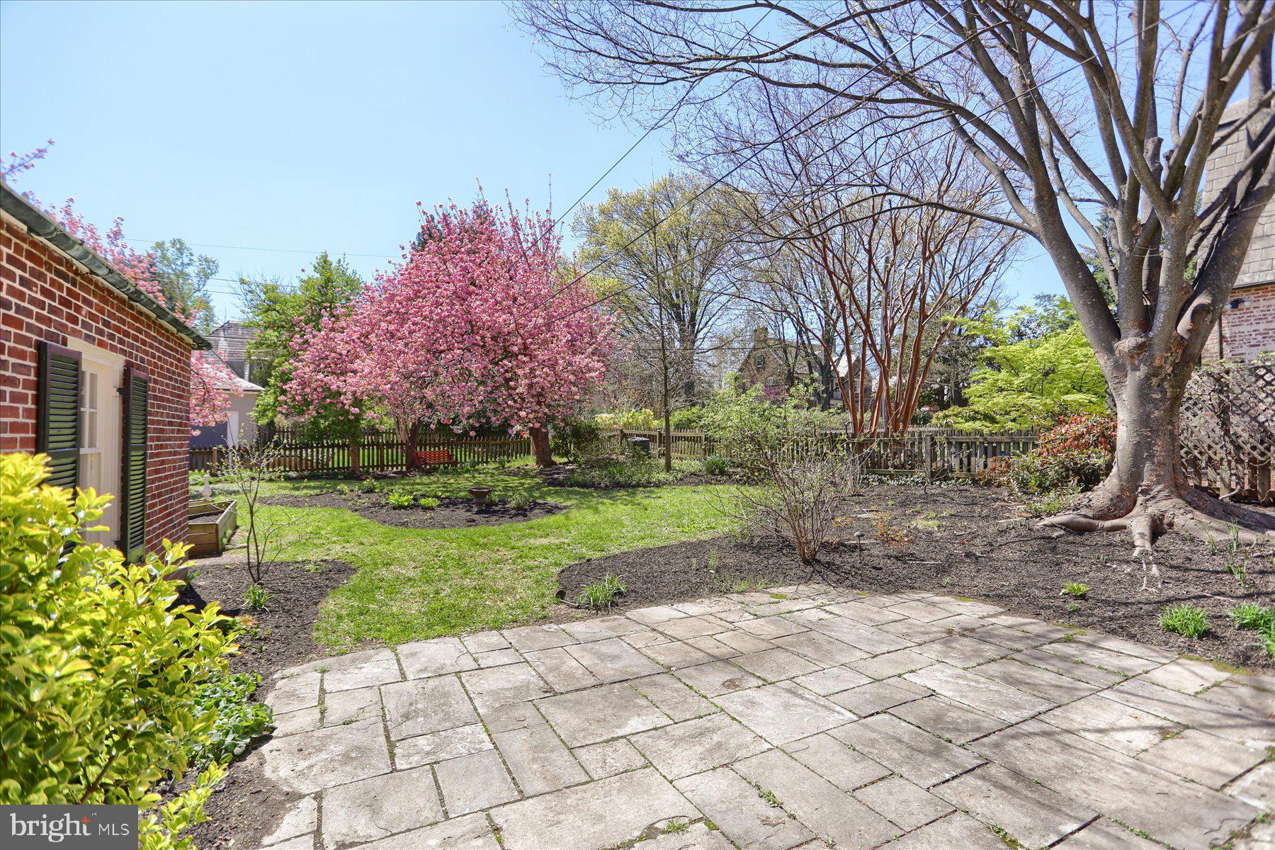 HOMELAND HISTORIC DISTRICT - Residential