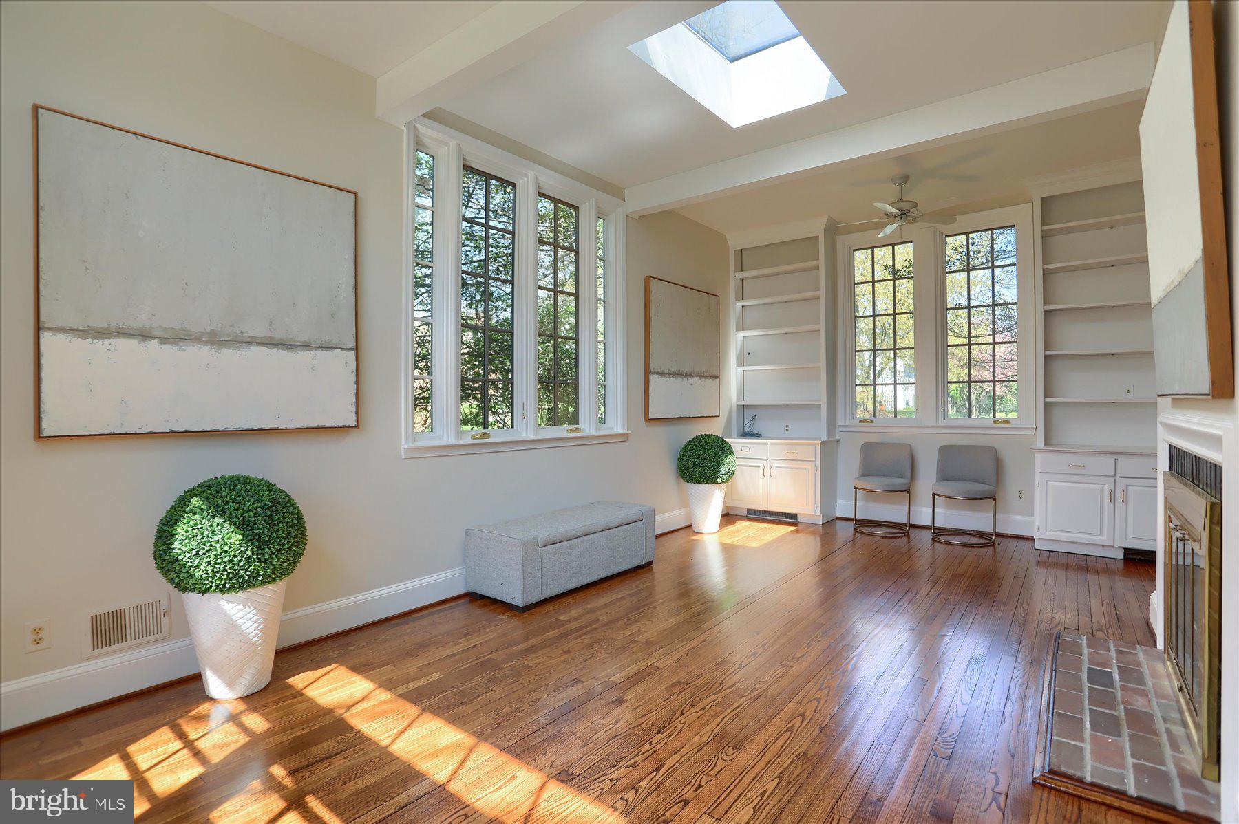 HOMELAND HISTORIC DISTRICT - Residential