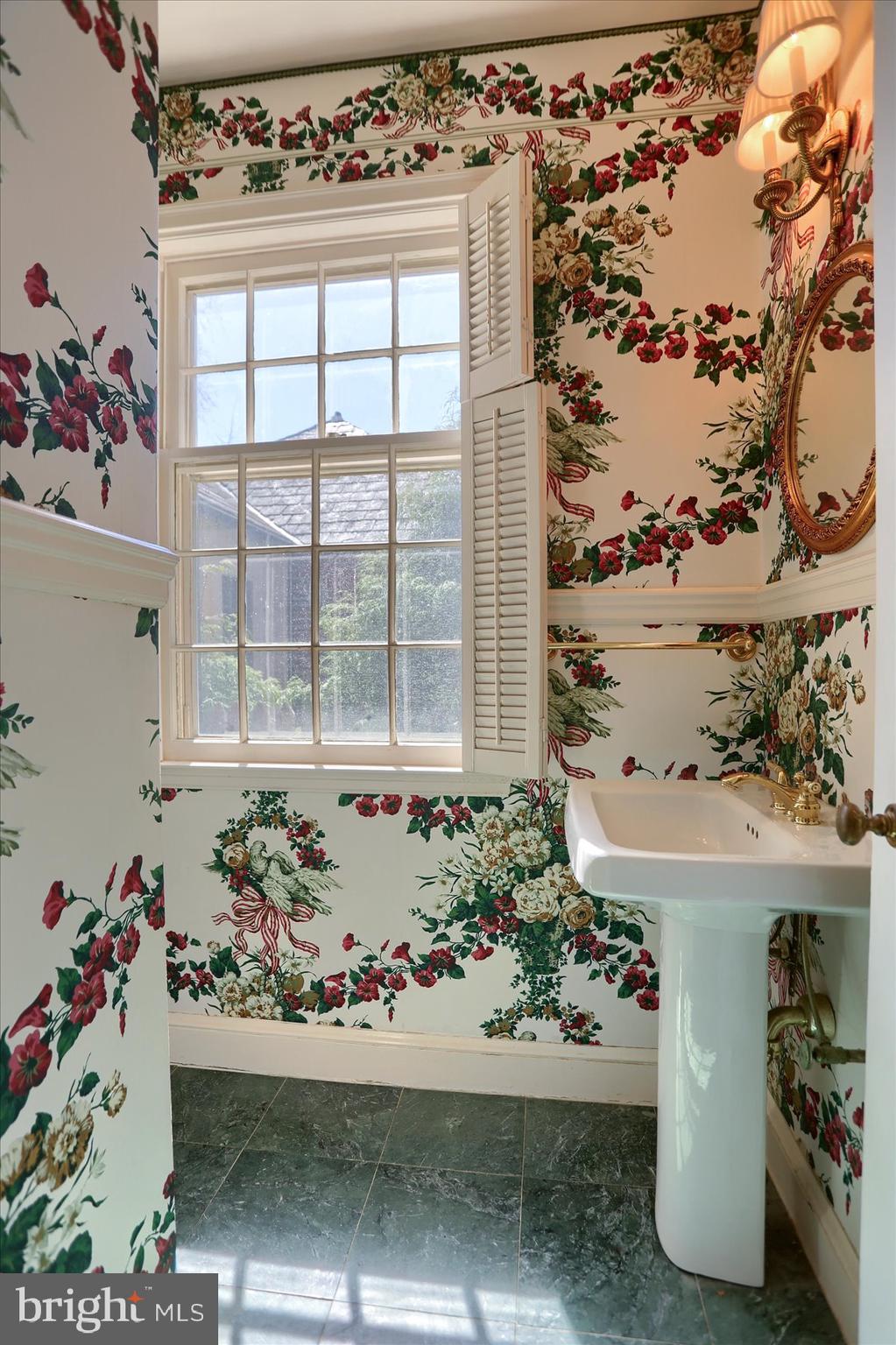 HOMELAND HISTORIC DISTRICT - Residential