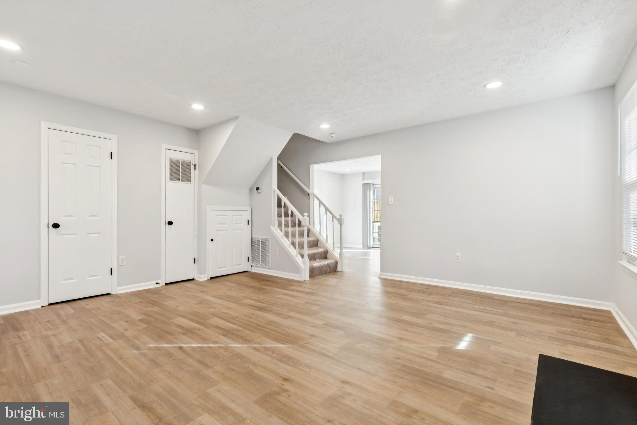 WASHINGTON SQUARE - Residential