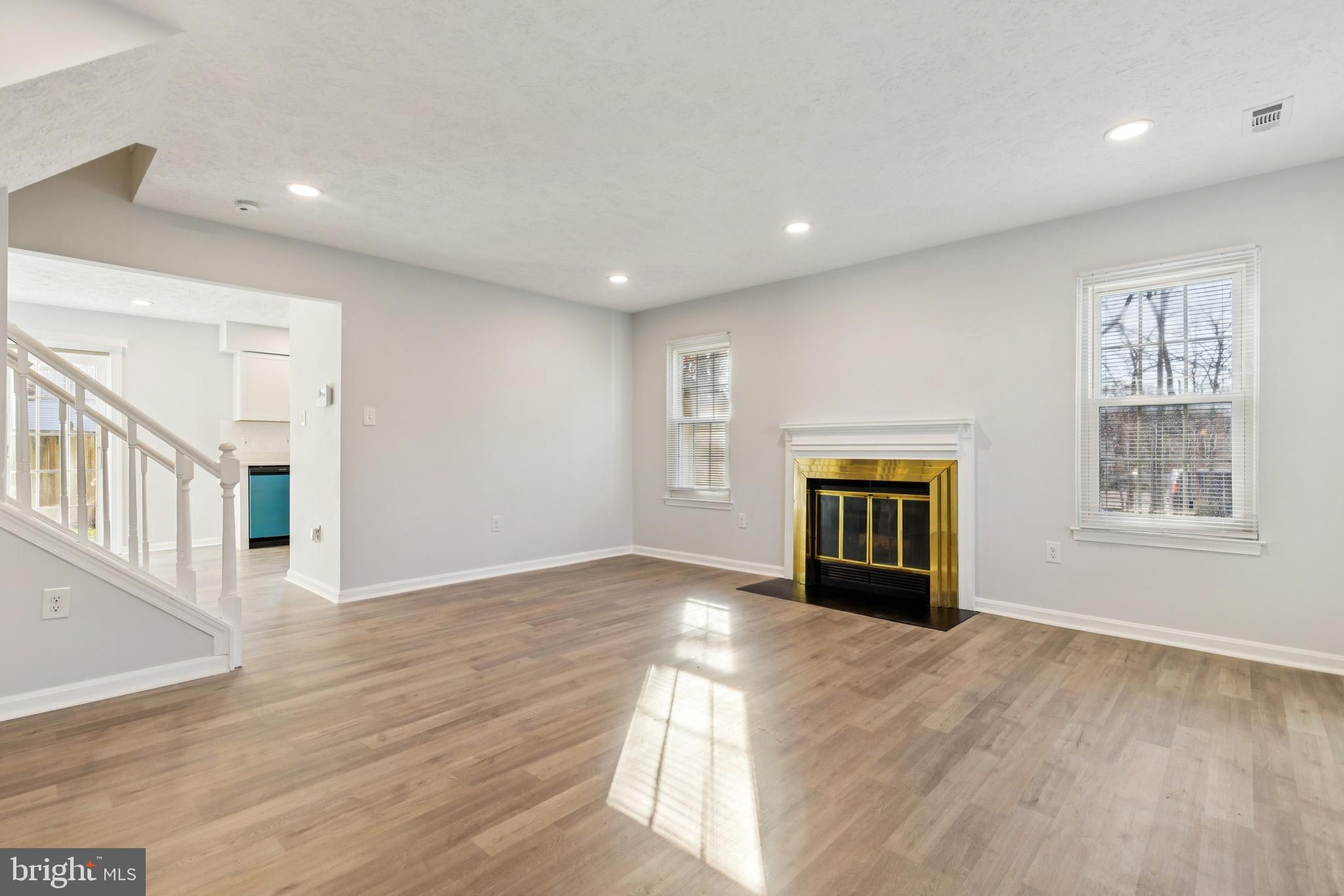 WASHINGTON SQUARE - Residential