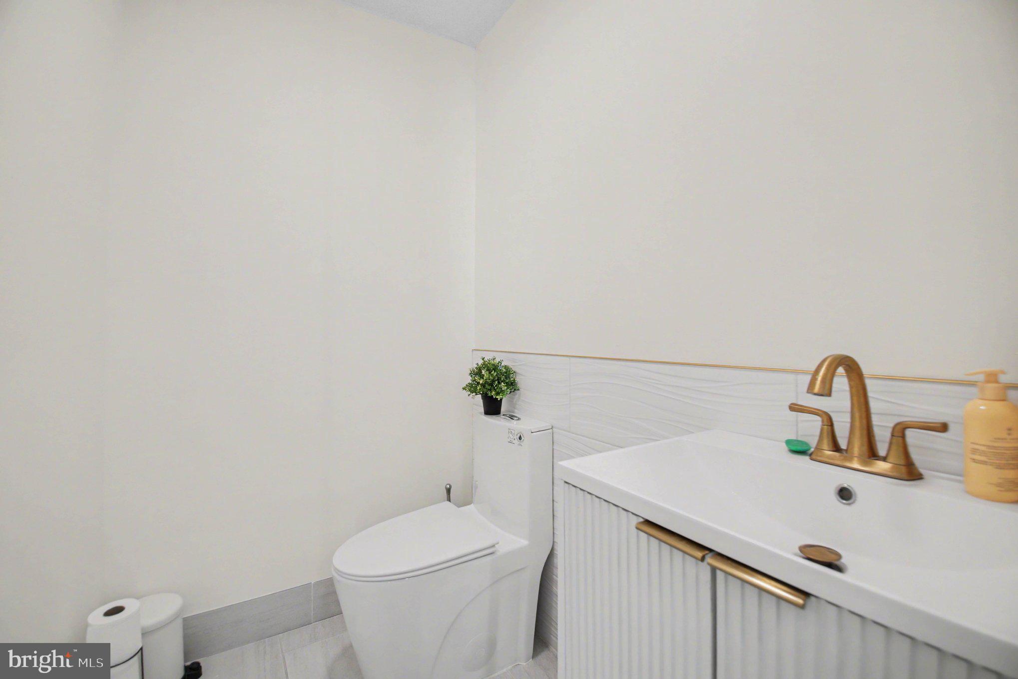 SUNNYSIDE - Residential