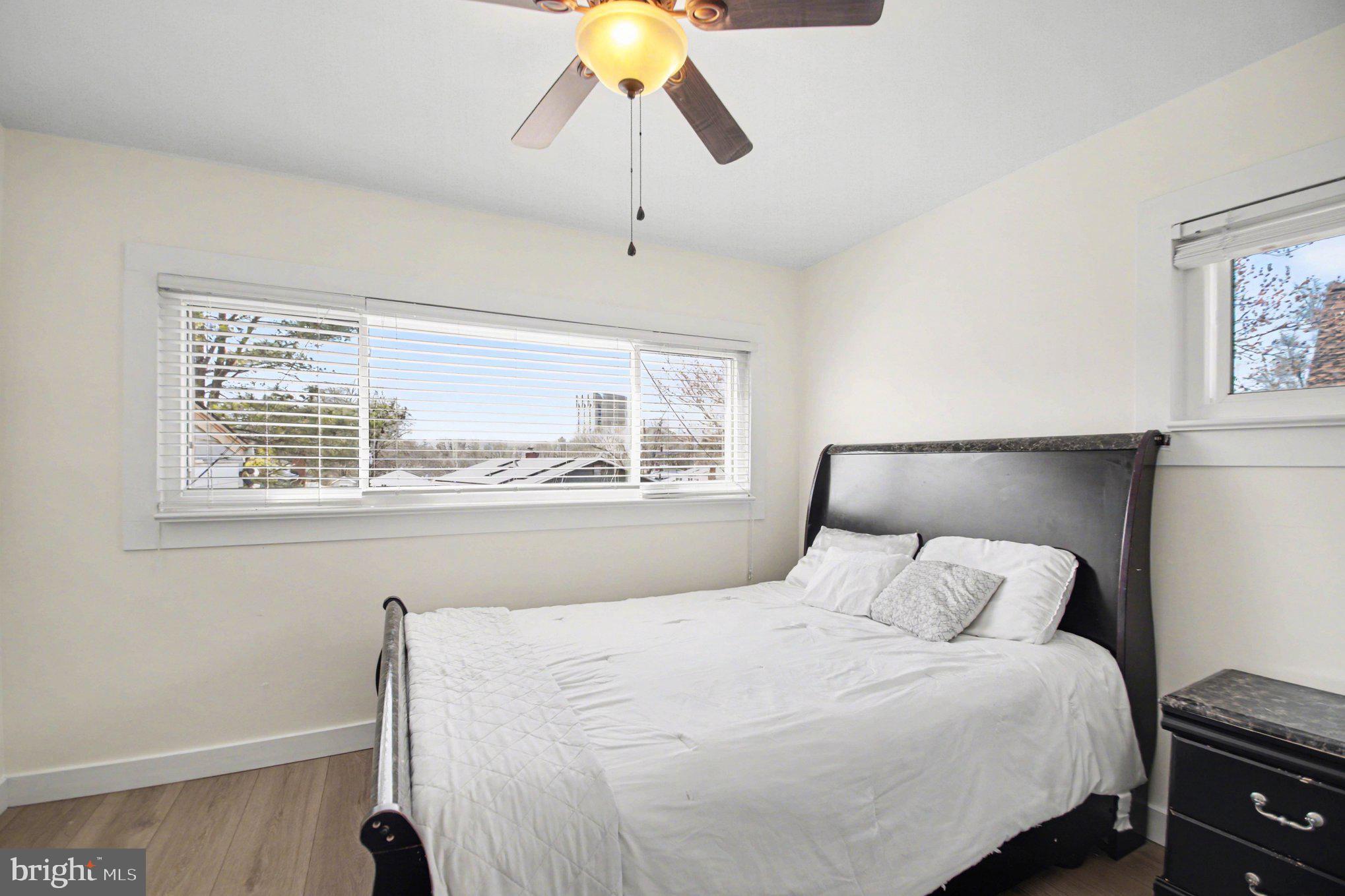 SUNNYSIDE - Residential