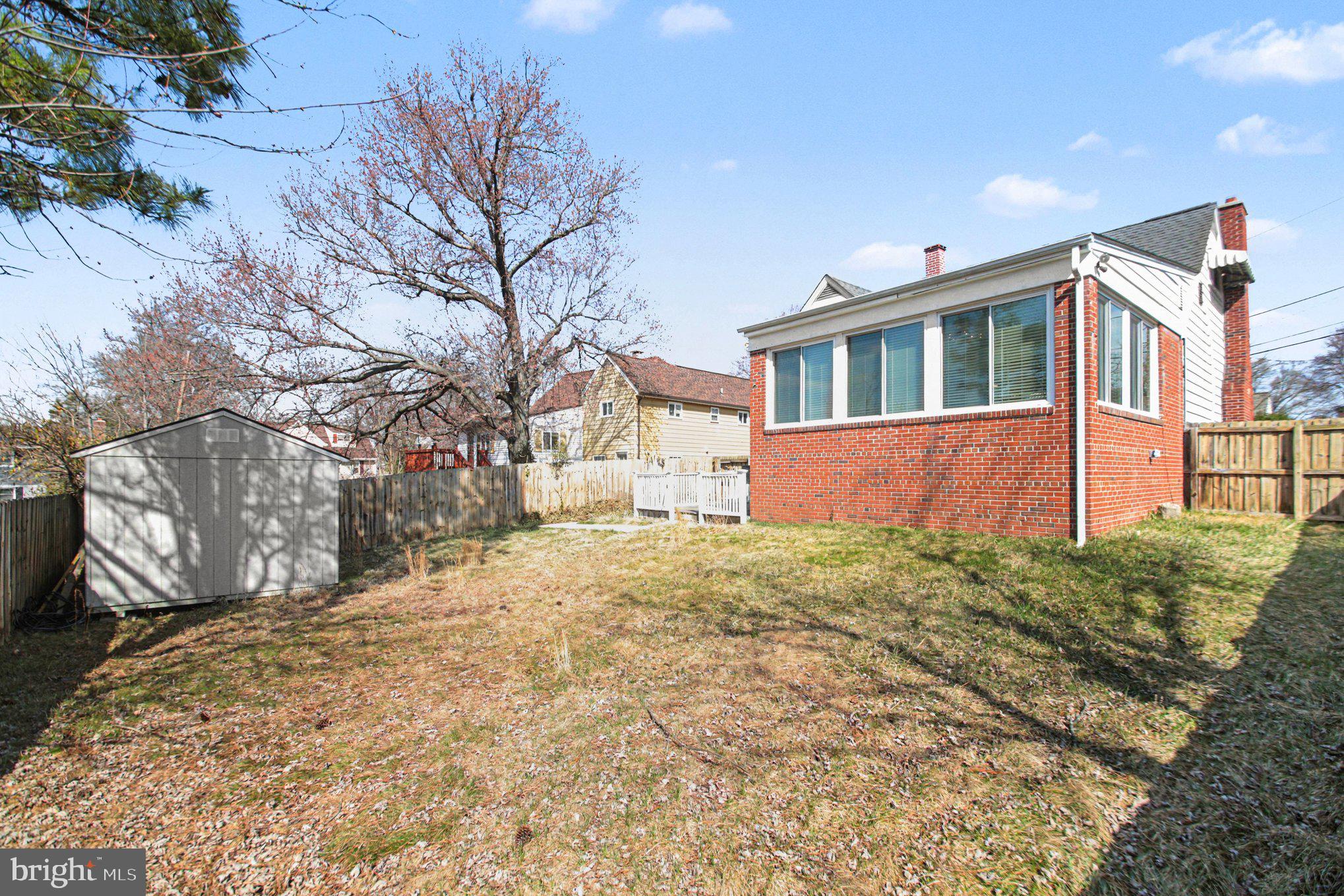 SUNNYSIDE - Residential