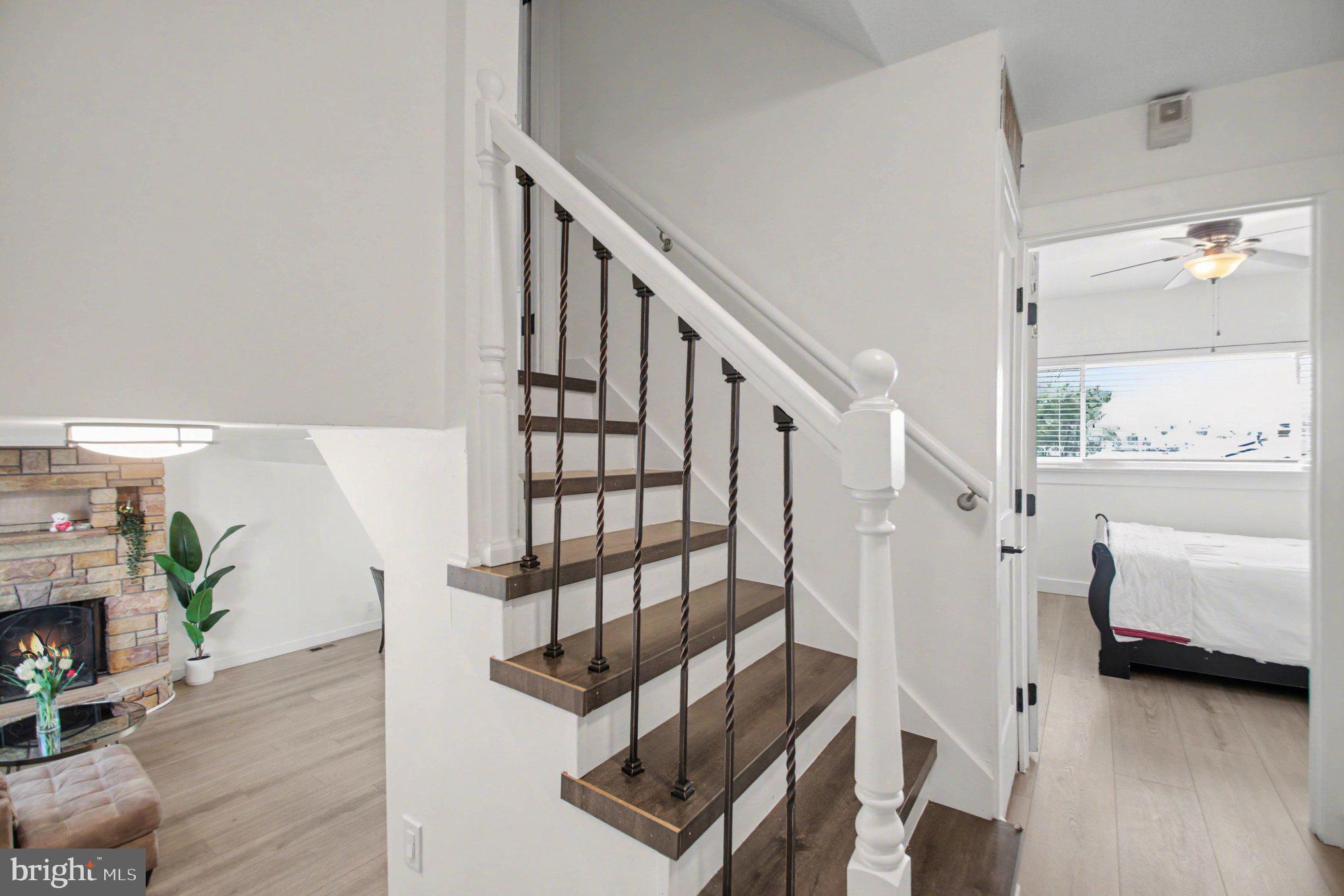 SUNNYSIDE - Residential