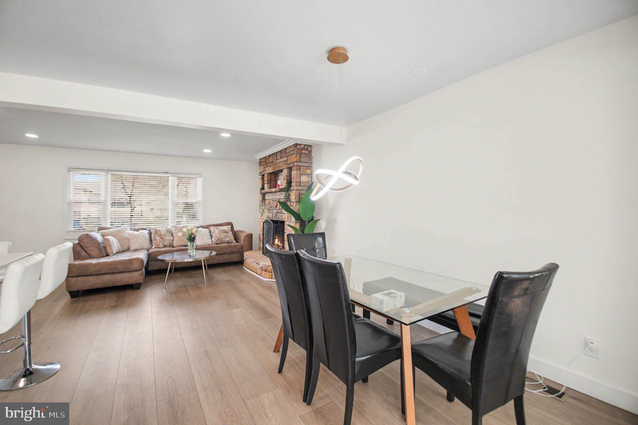 SUNNYSIDE - Residential