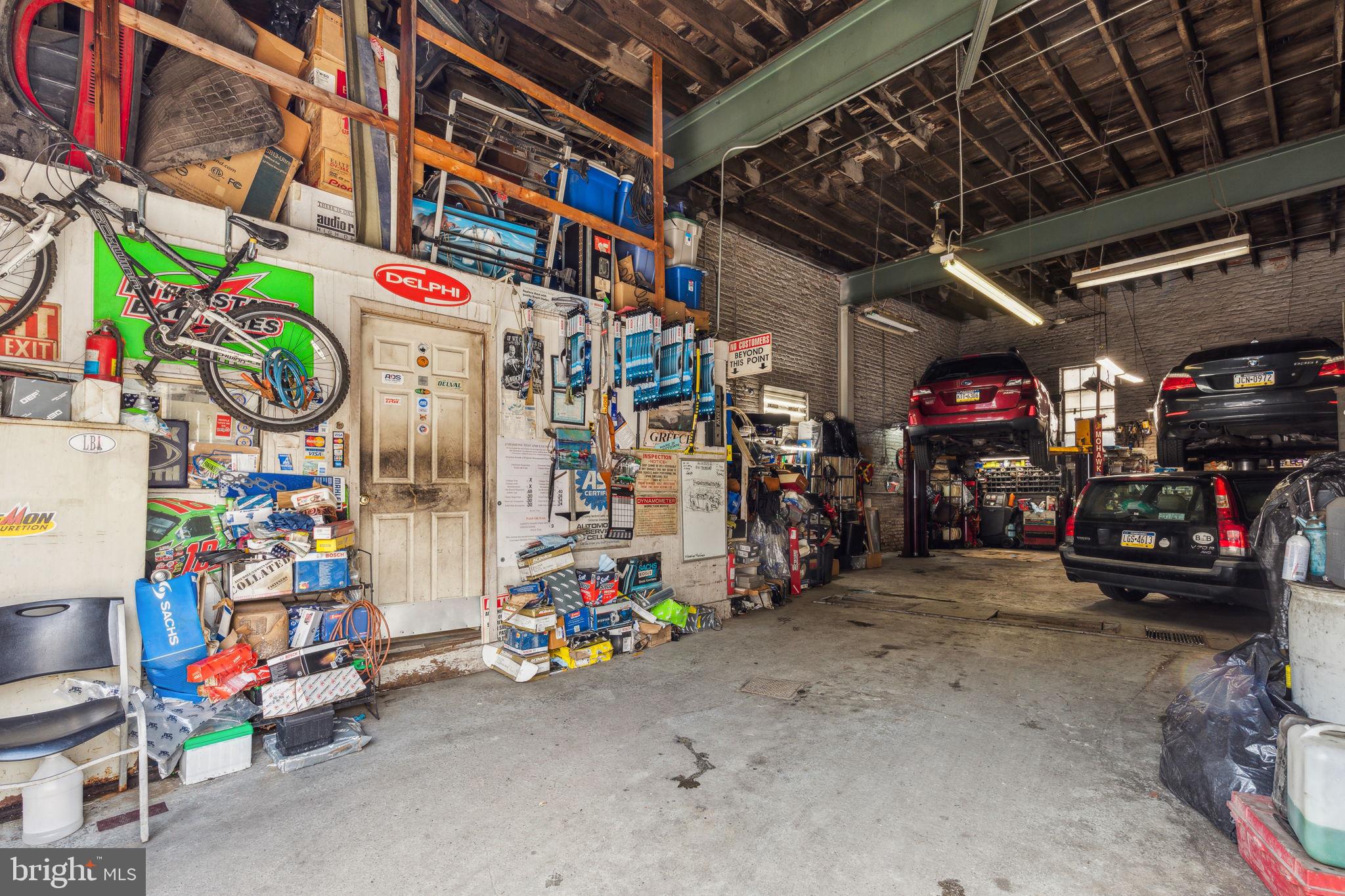 FISHTOWN - Commercial Sale