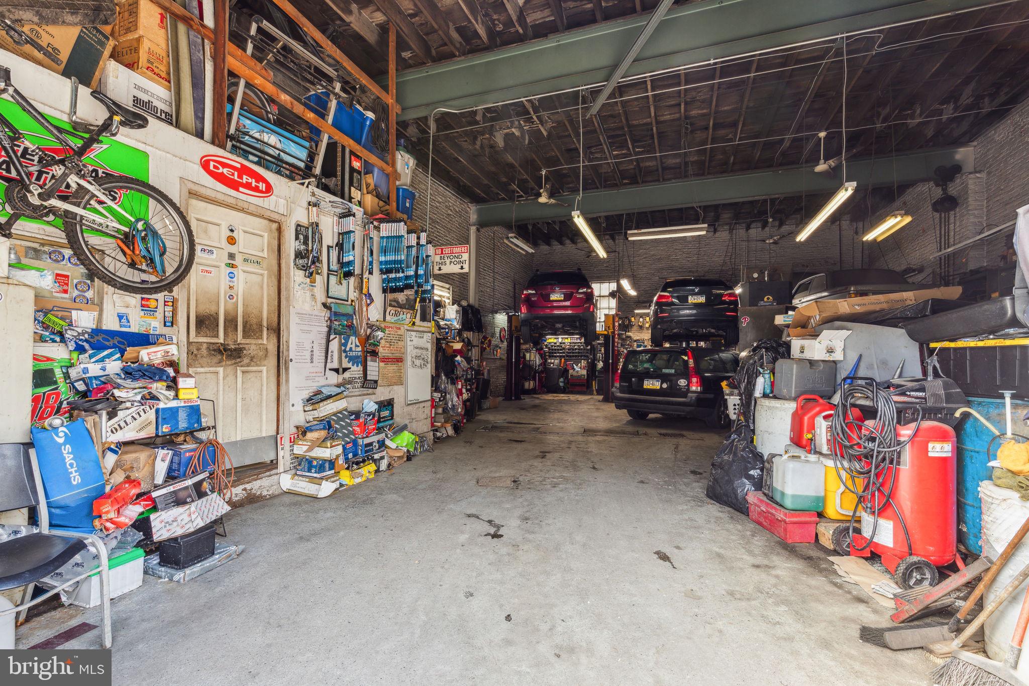 FISHTOWN - Commercial Sale