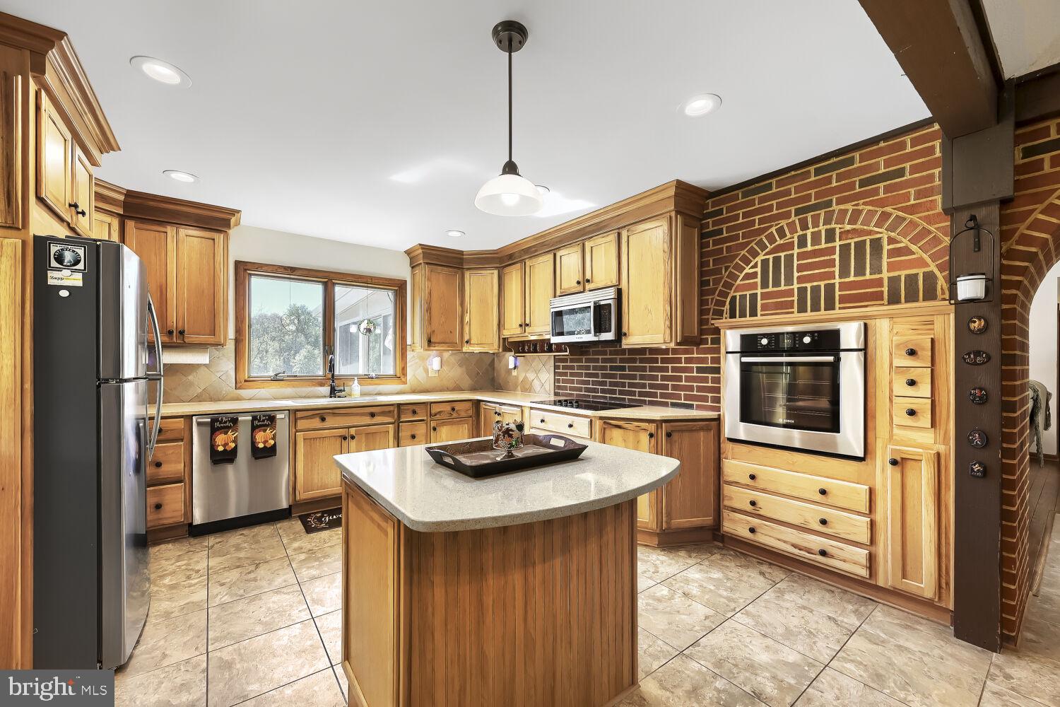 6352 GUILFORD ROAD