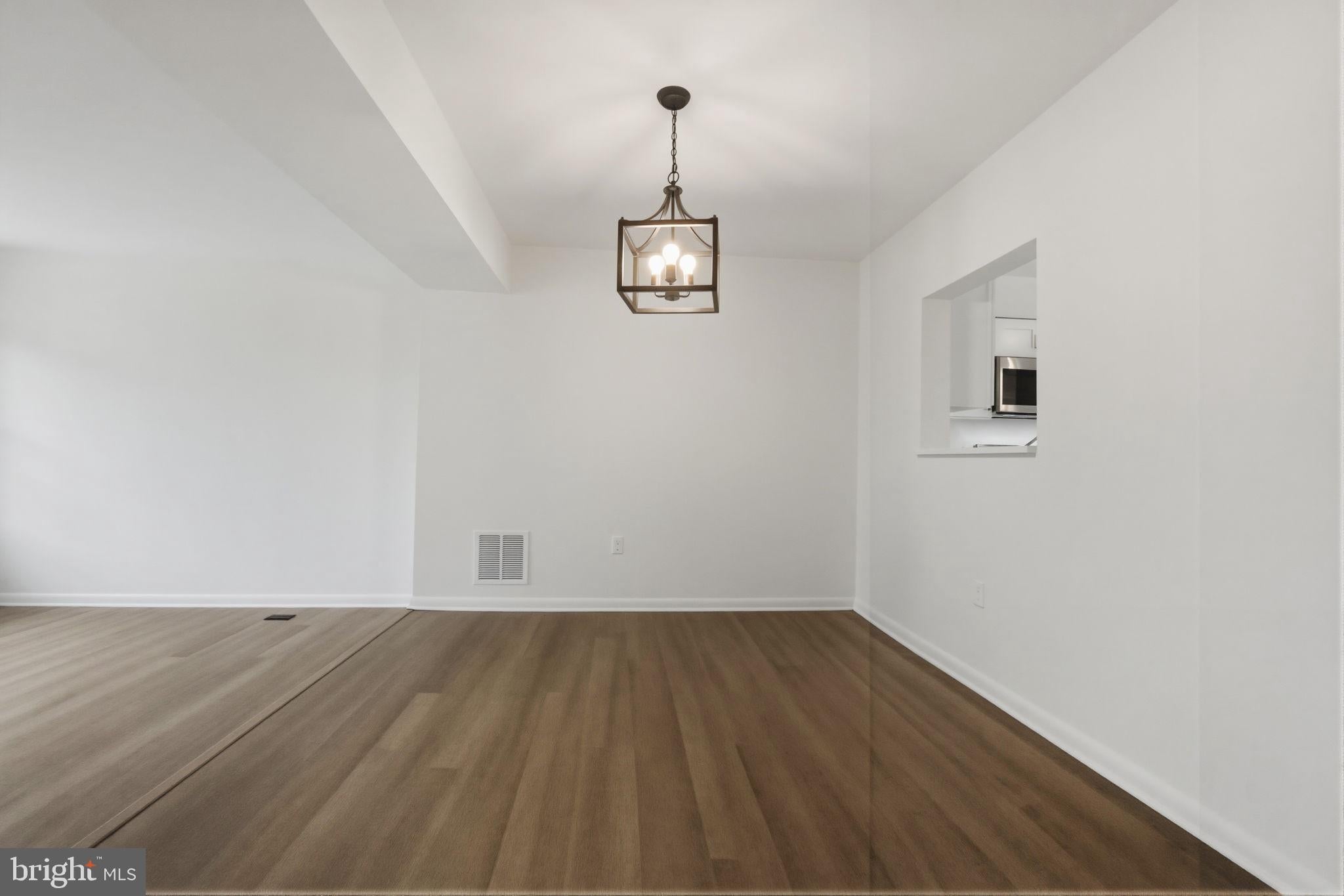 2846 SCHOOLHOUSE CIRCLE