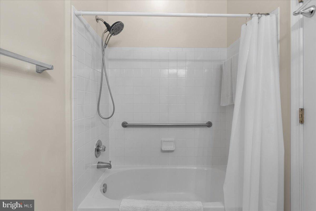 HERITAGE HUNT - Residential