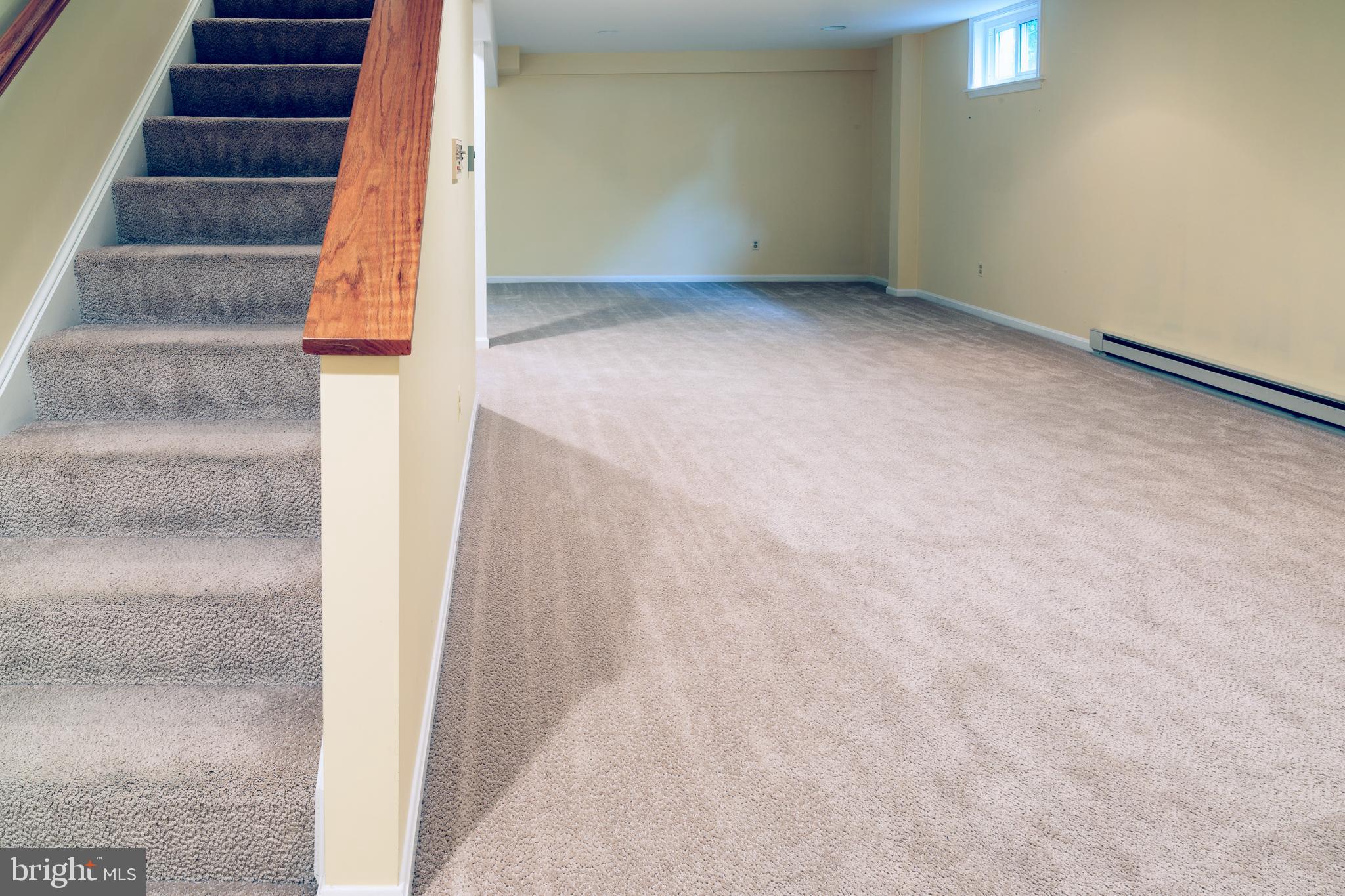 DERWOOD STATION - Residential Lease