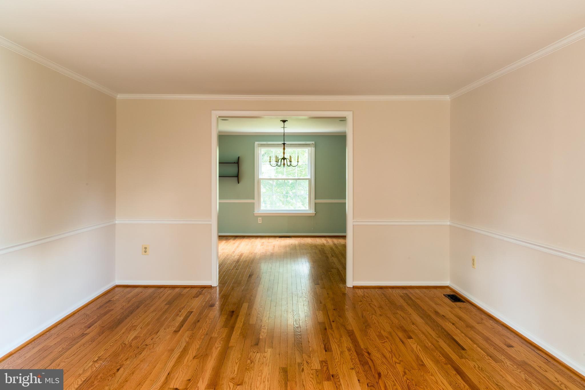 DERWOOD STATION - Residential Lease