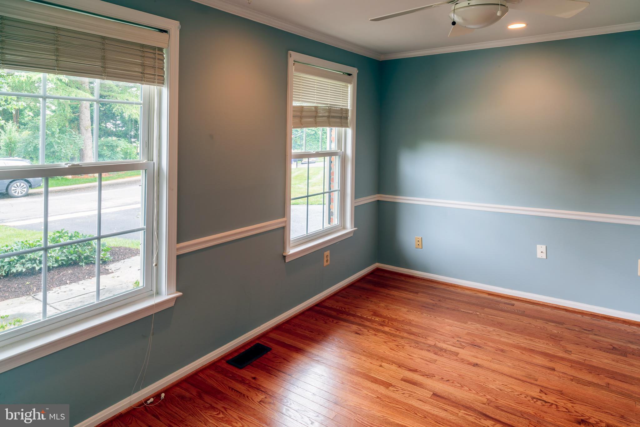 DERWOOD STATION - Residential Lease