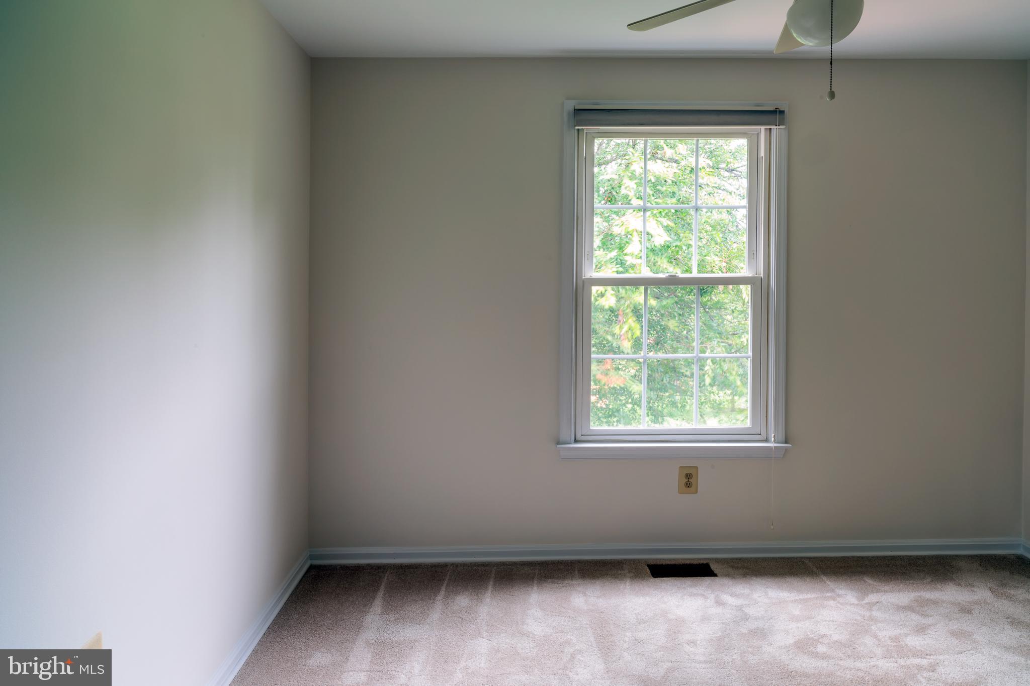 DERWOOD STATION - Residential Lease