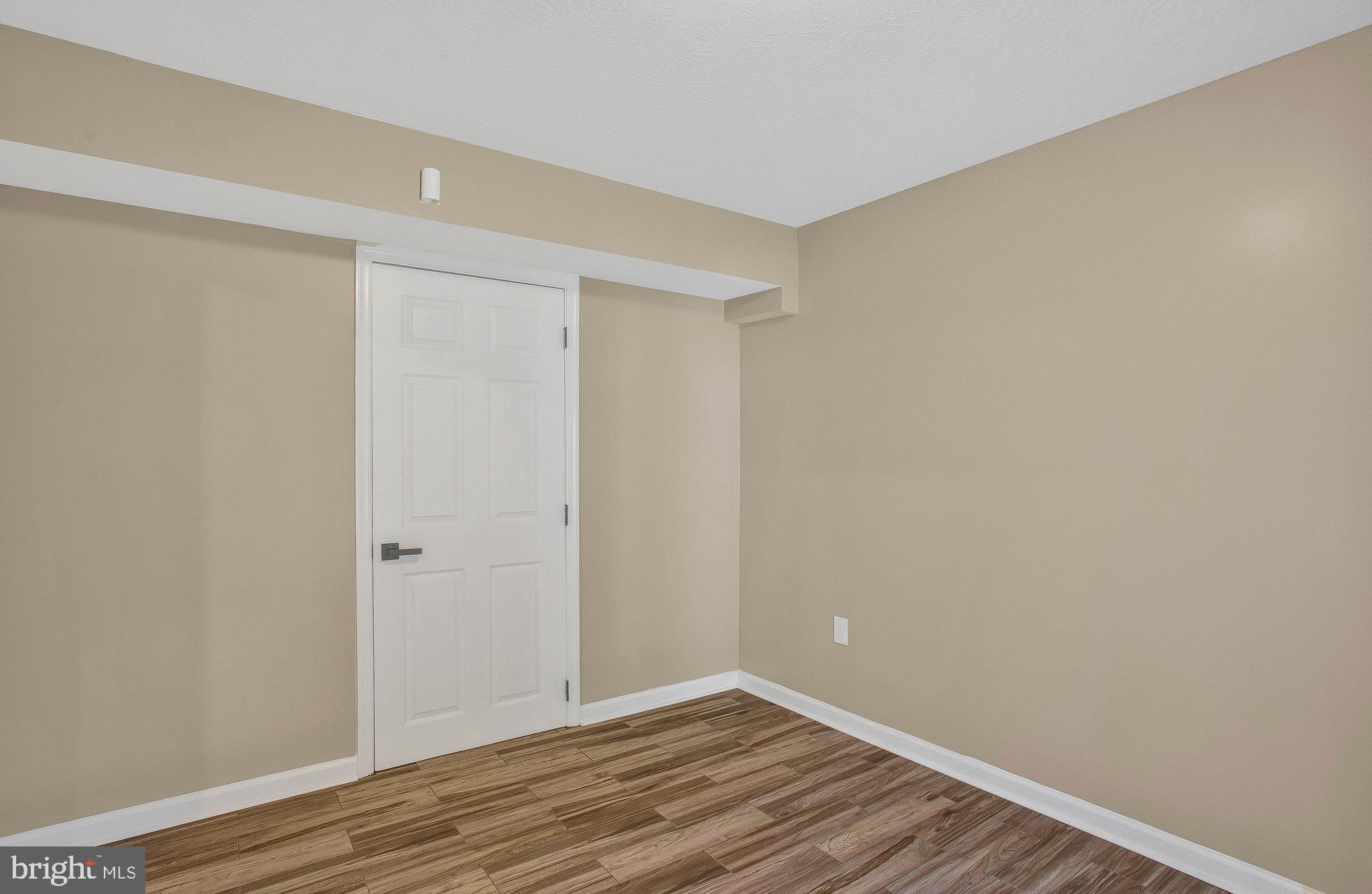 STREAMVIEW SUB - Residential