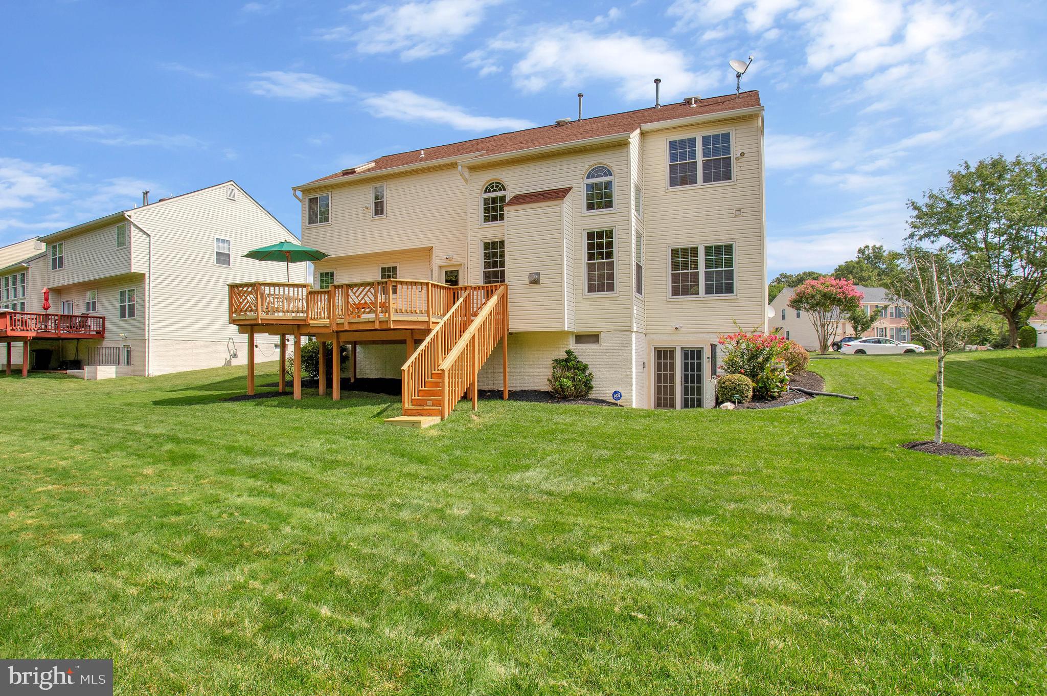 STREAMVIEW SUB - Residential