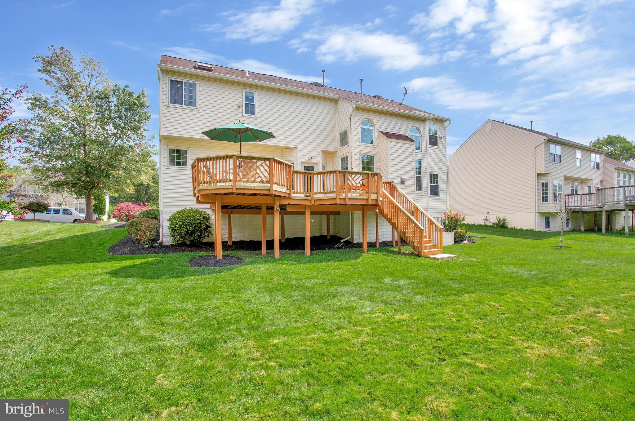 STREAMVIEW SUB - Residential