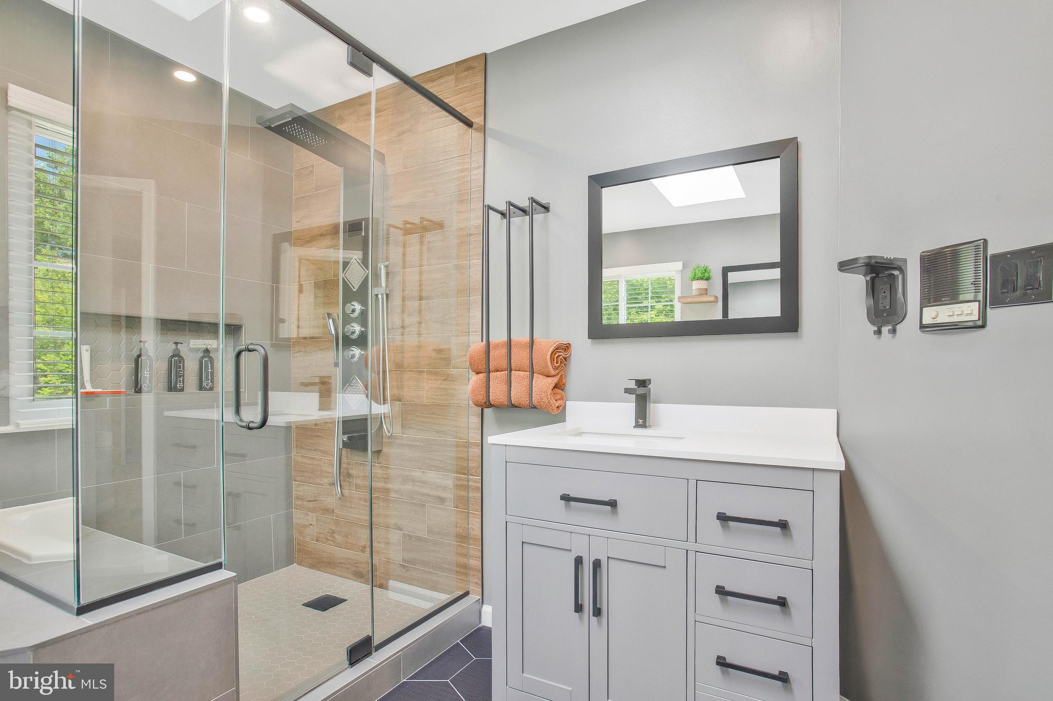 STREAMVIEW SUB - Residential