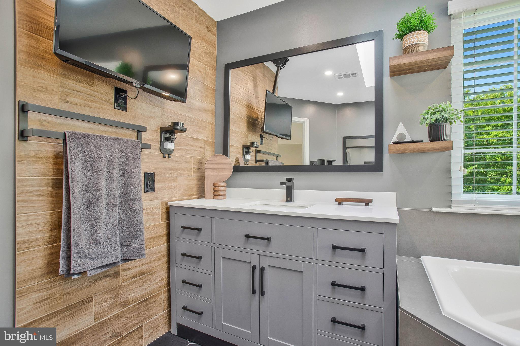 STREAMVIEW SUB - Residential