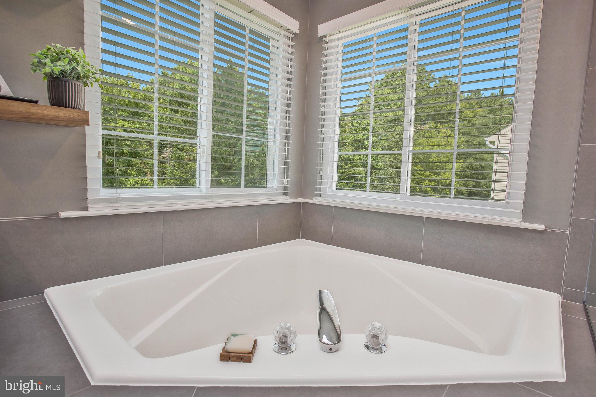 STREAMVIEW SUB - Residential