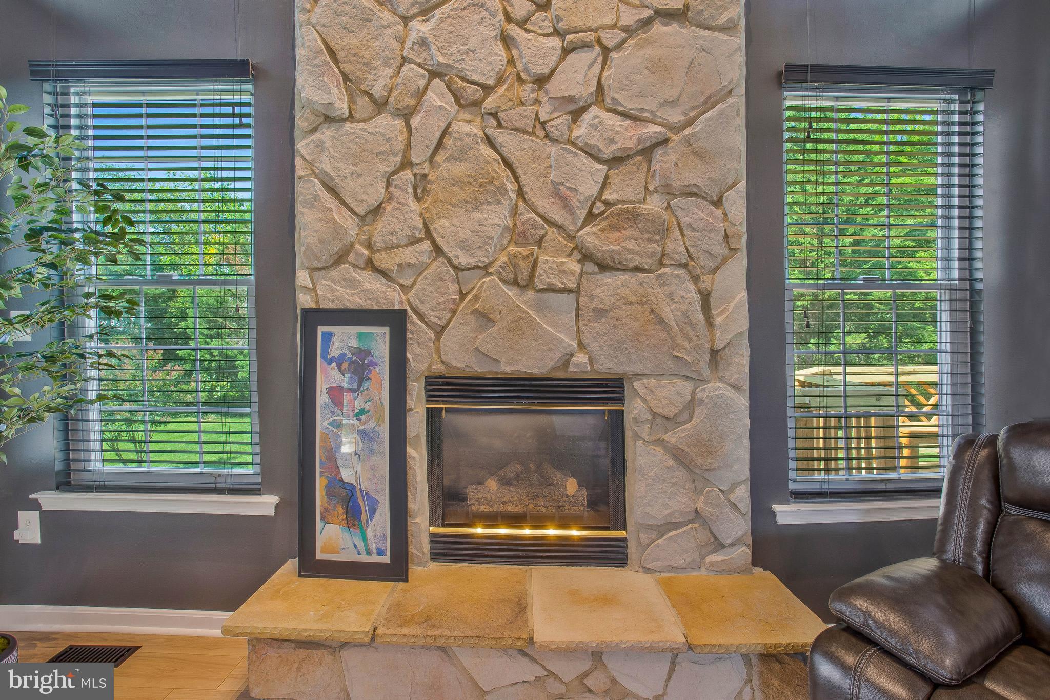 STREAMVIEW SUB - Residential