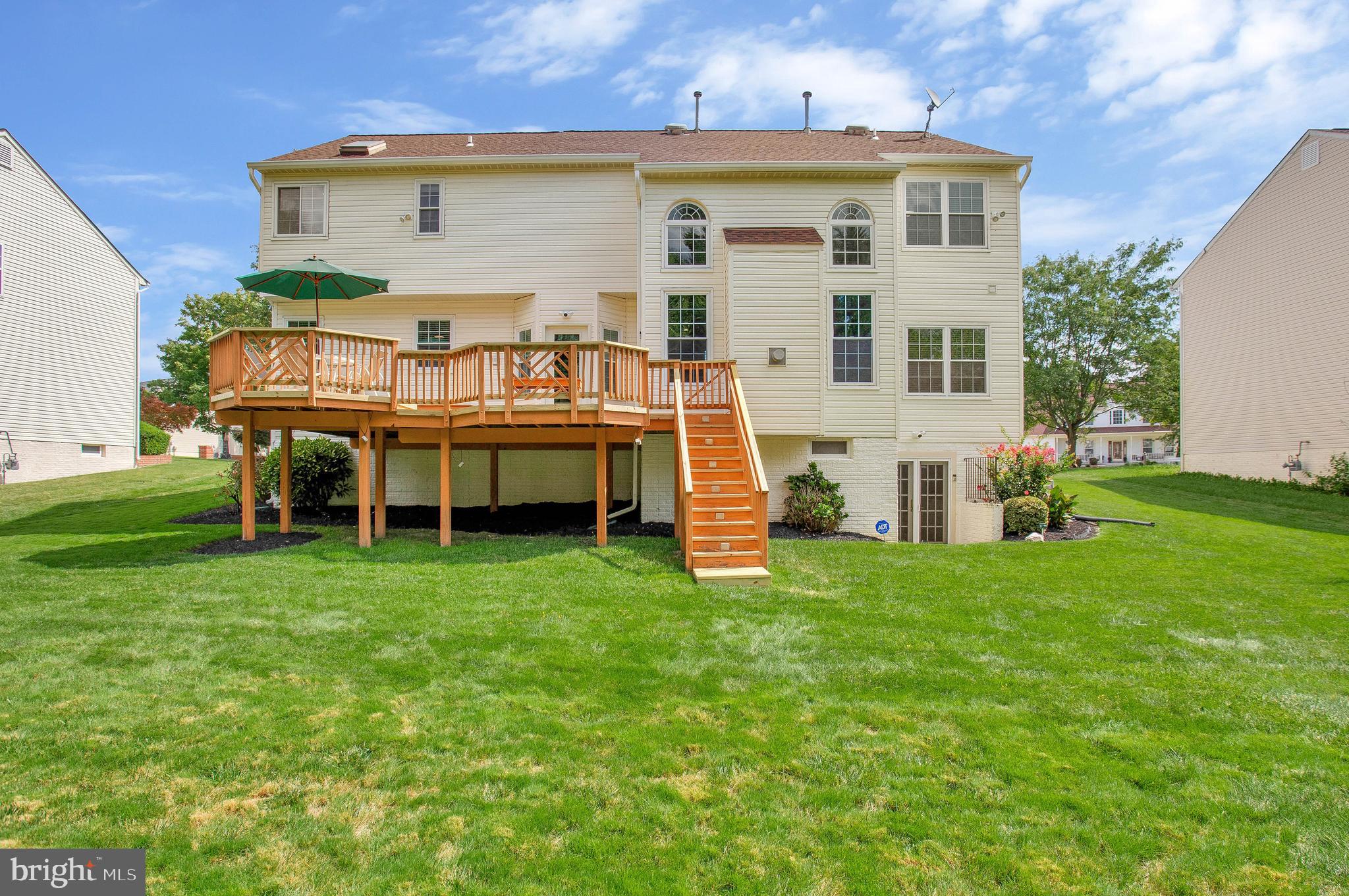 STREAMVIEW SUB - Residential