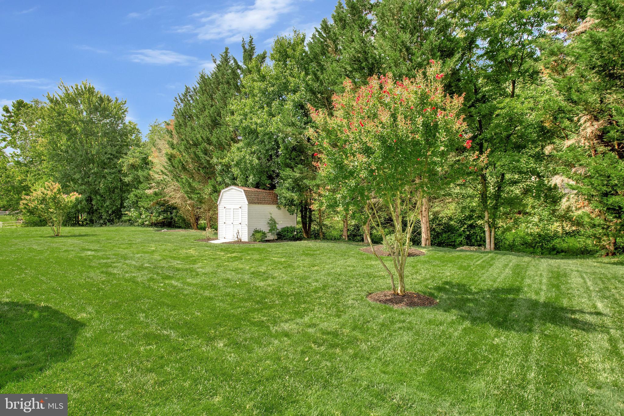 STREAMVIEW SUB - Residential