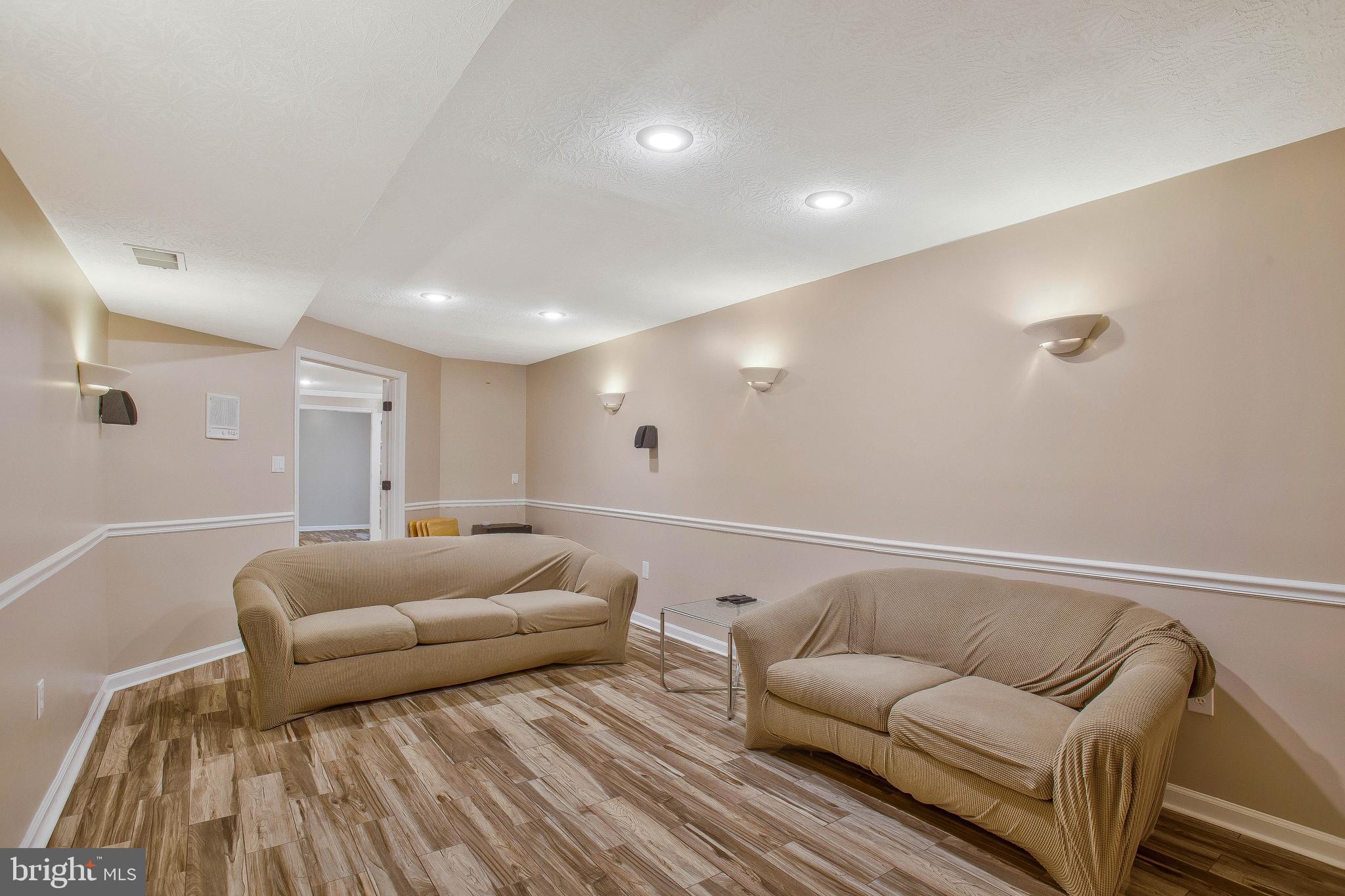 STREAMVIEW SUB - Residential