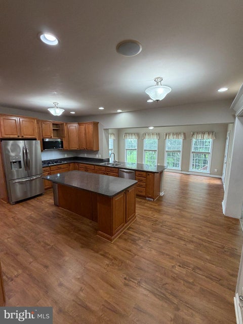 Homes For Rent - 10410 Silver Creek Court<br/> SPOTSYLVANIA, VA 22553