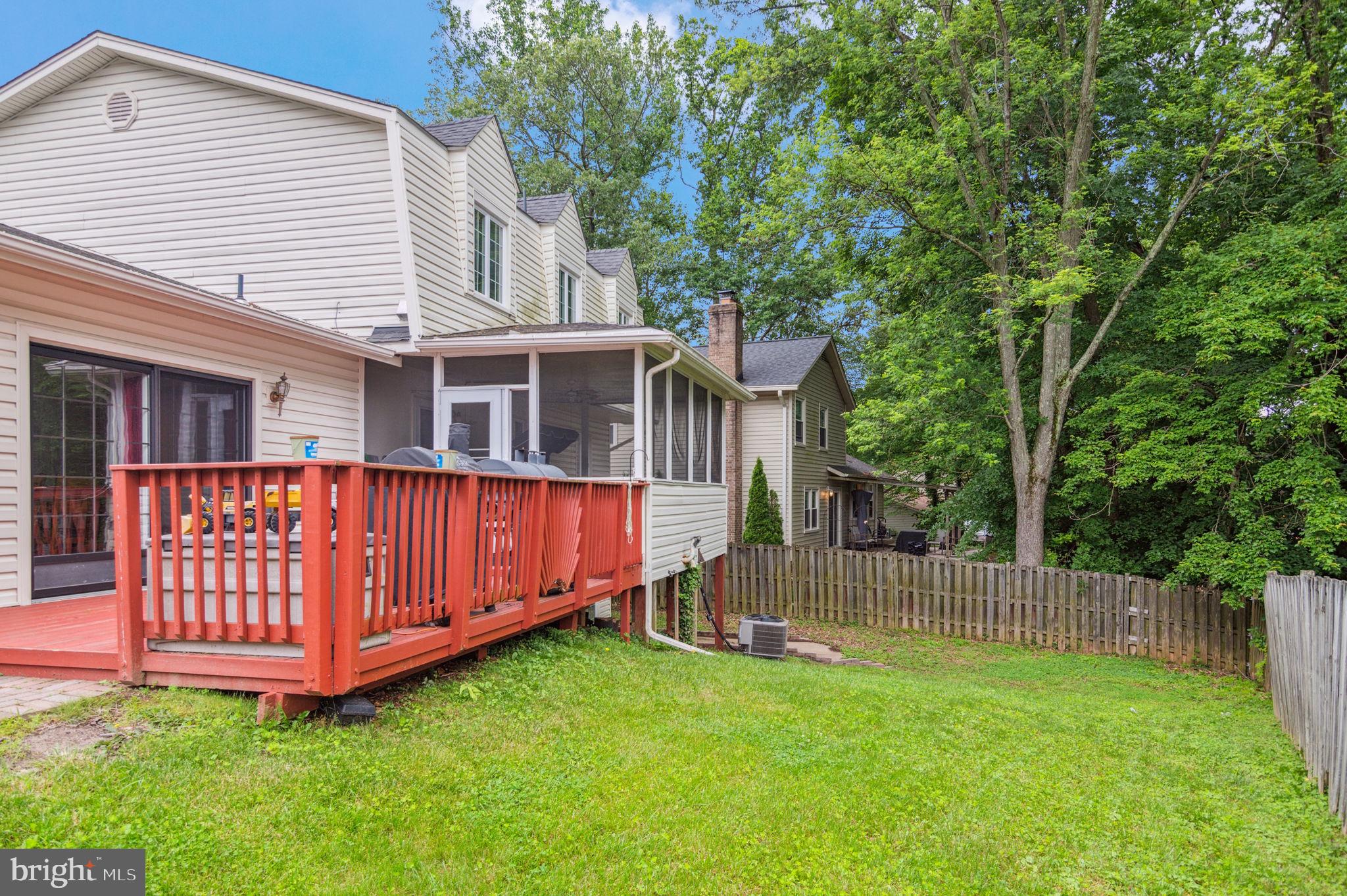 ROLLING VALLEY - Residential Lease