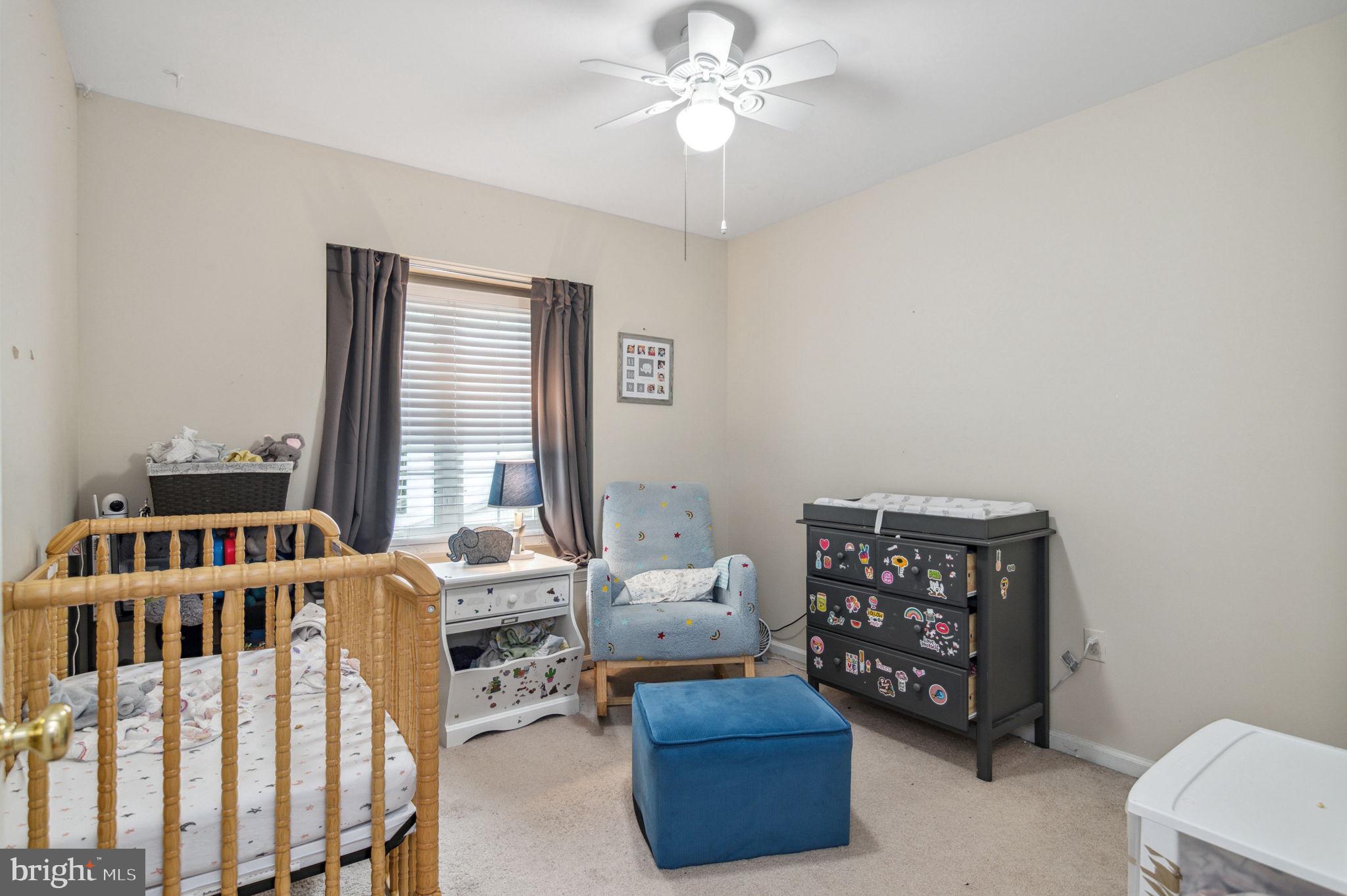 ROLLING VALLEY - Residential Lease