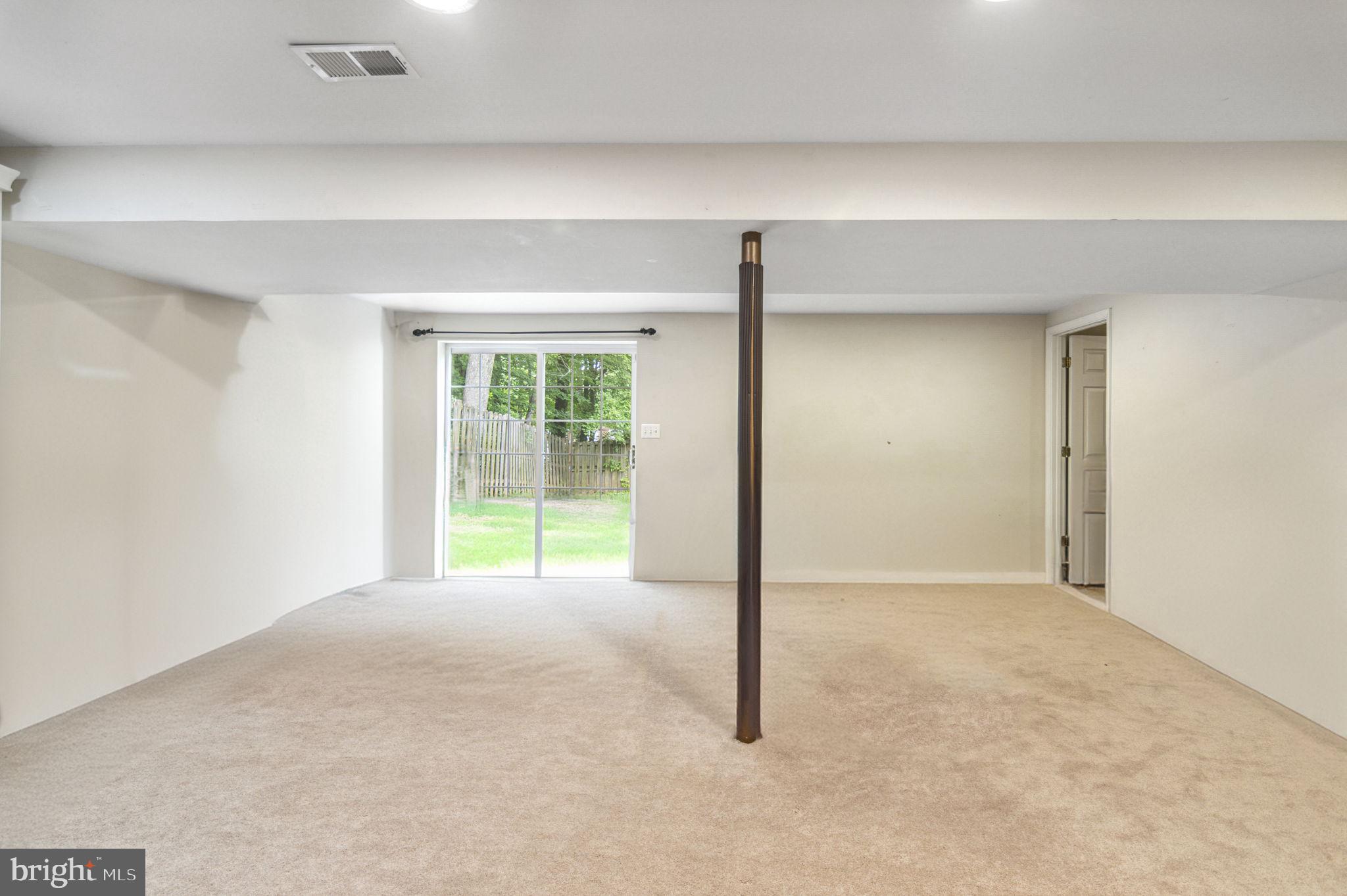 ROLLING VALLEY - Residential Lease