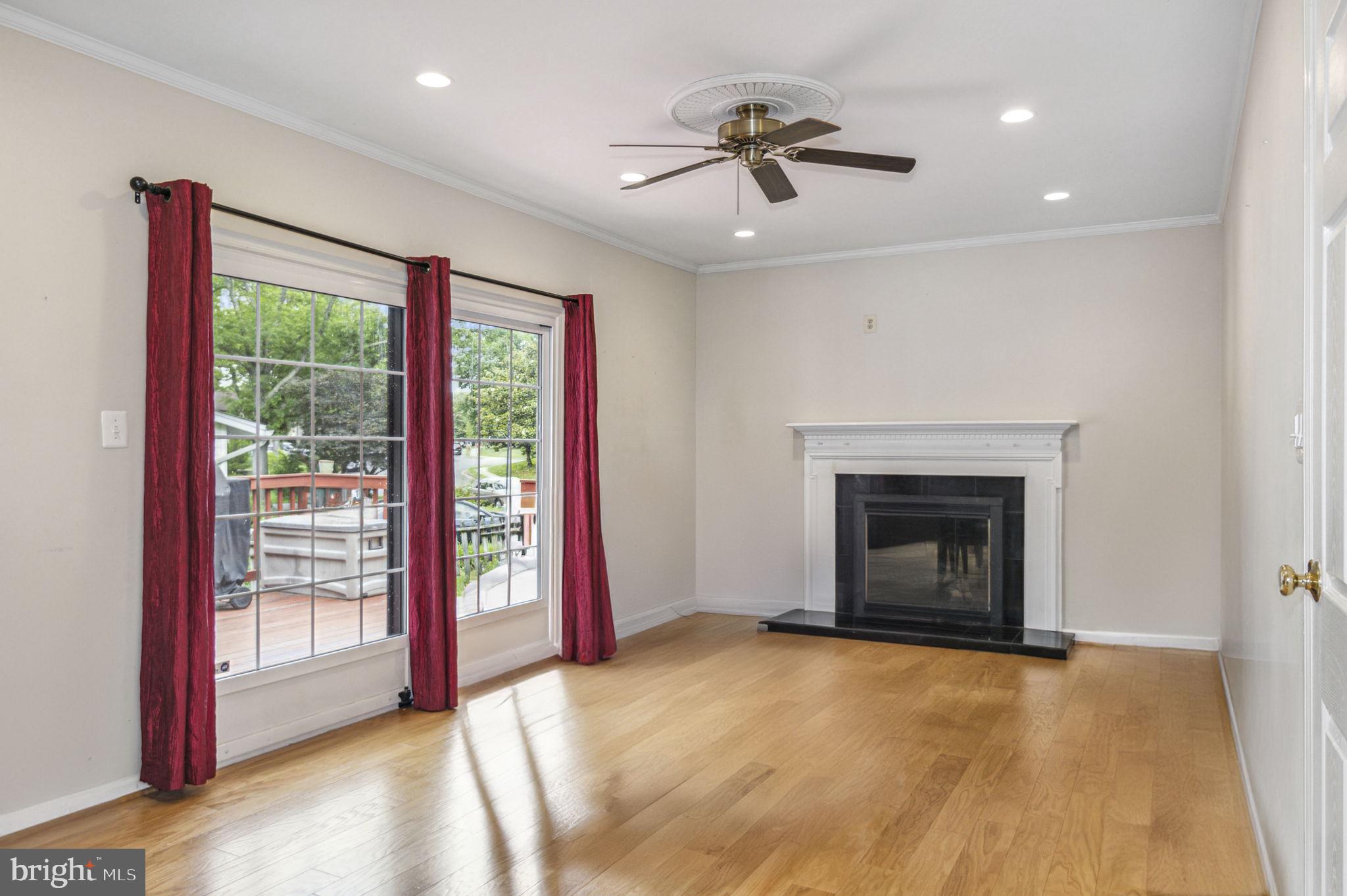 ROLLING VALLEY - Residential Lease