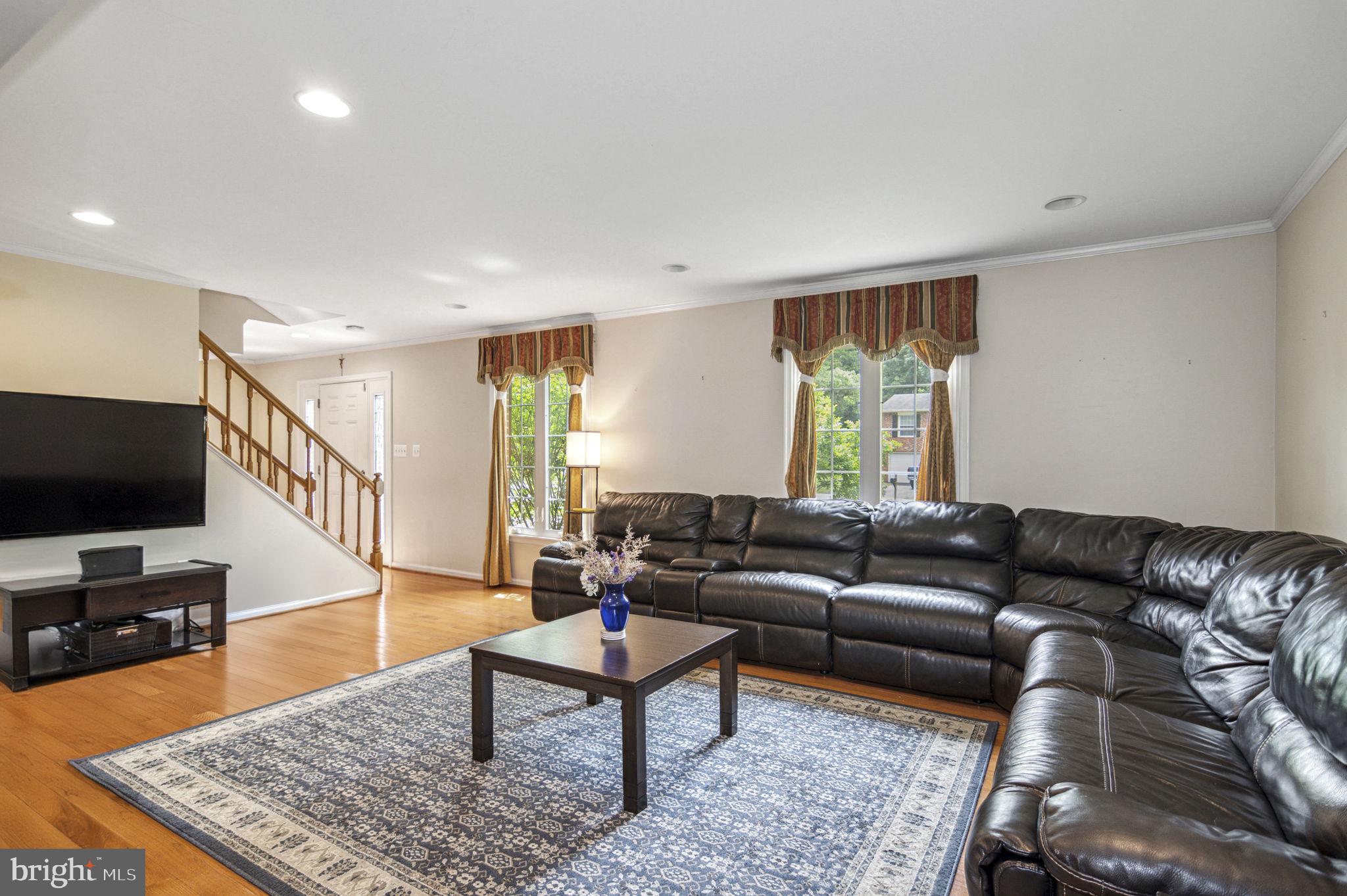 ROLLING VALLEY - Residential Lease