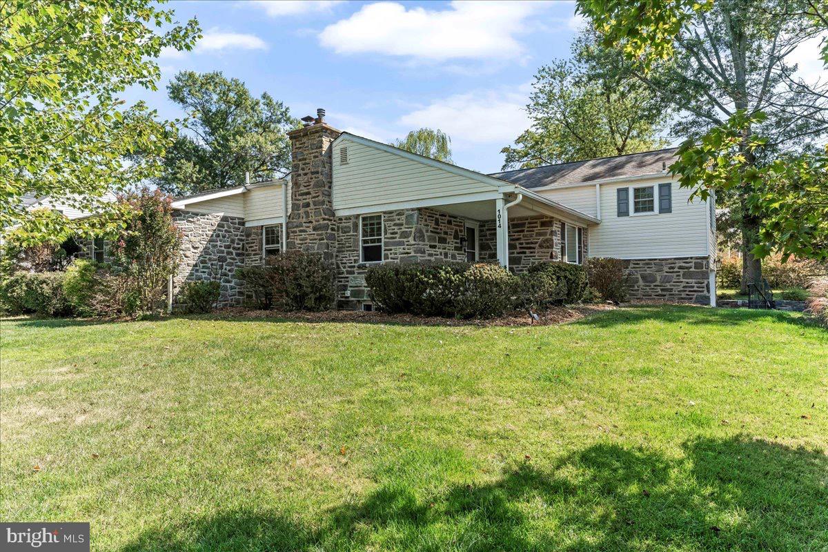 1014 STONYBROOK DRIVE